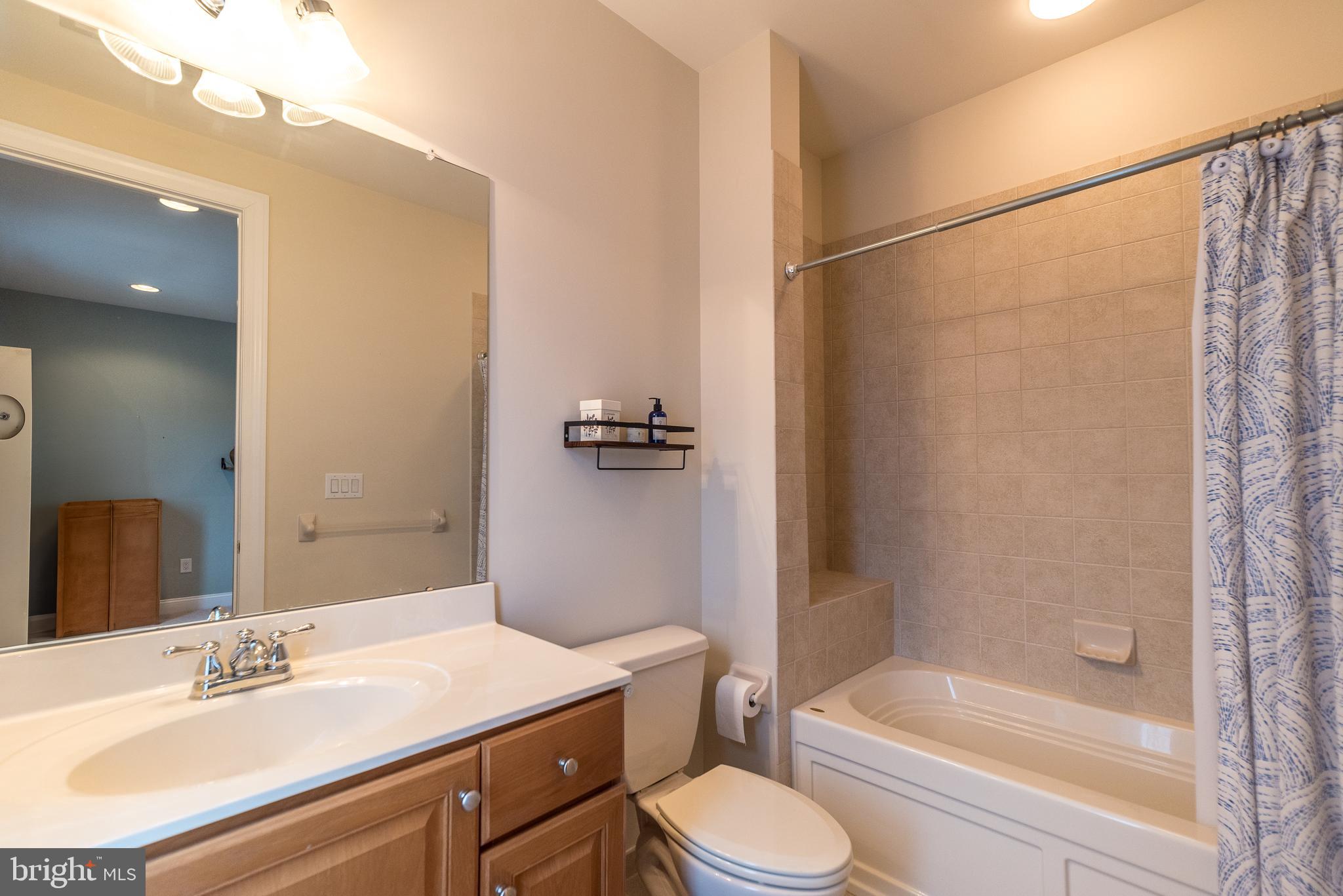 ASHLAND MEADOWS - Residential