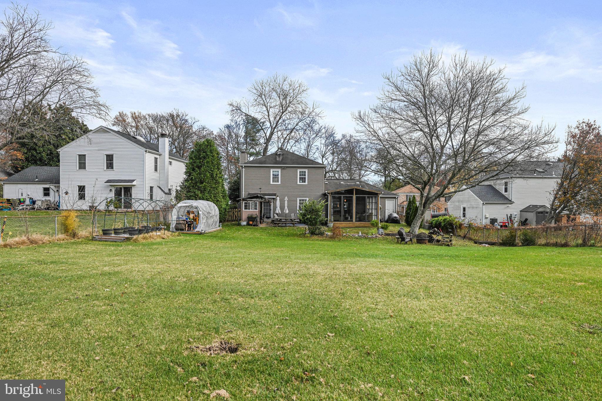 BROOKFIELD - Residential