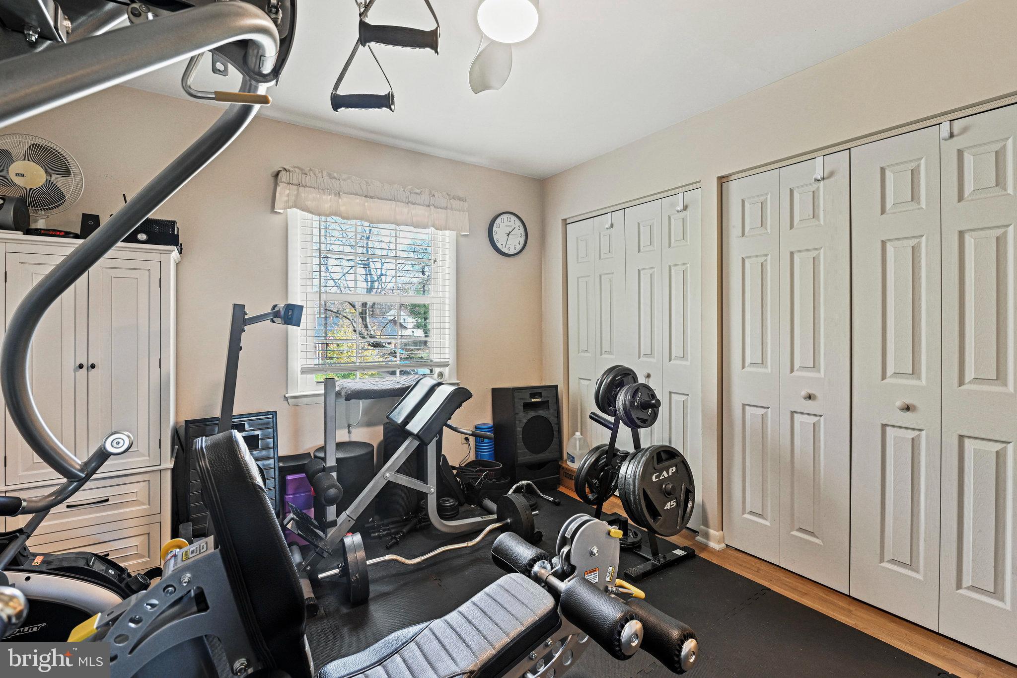 BROOKFIELD - Residential