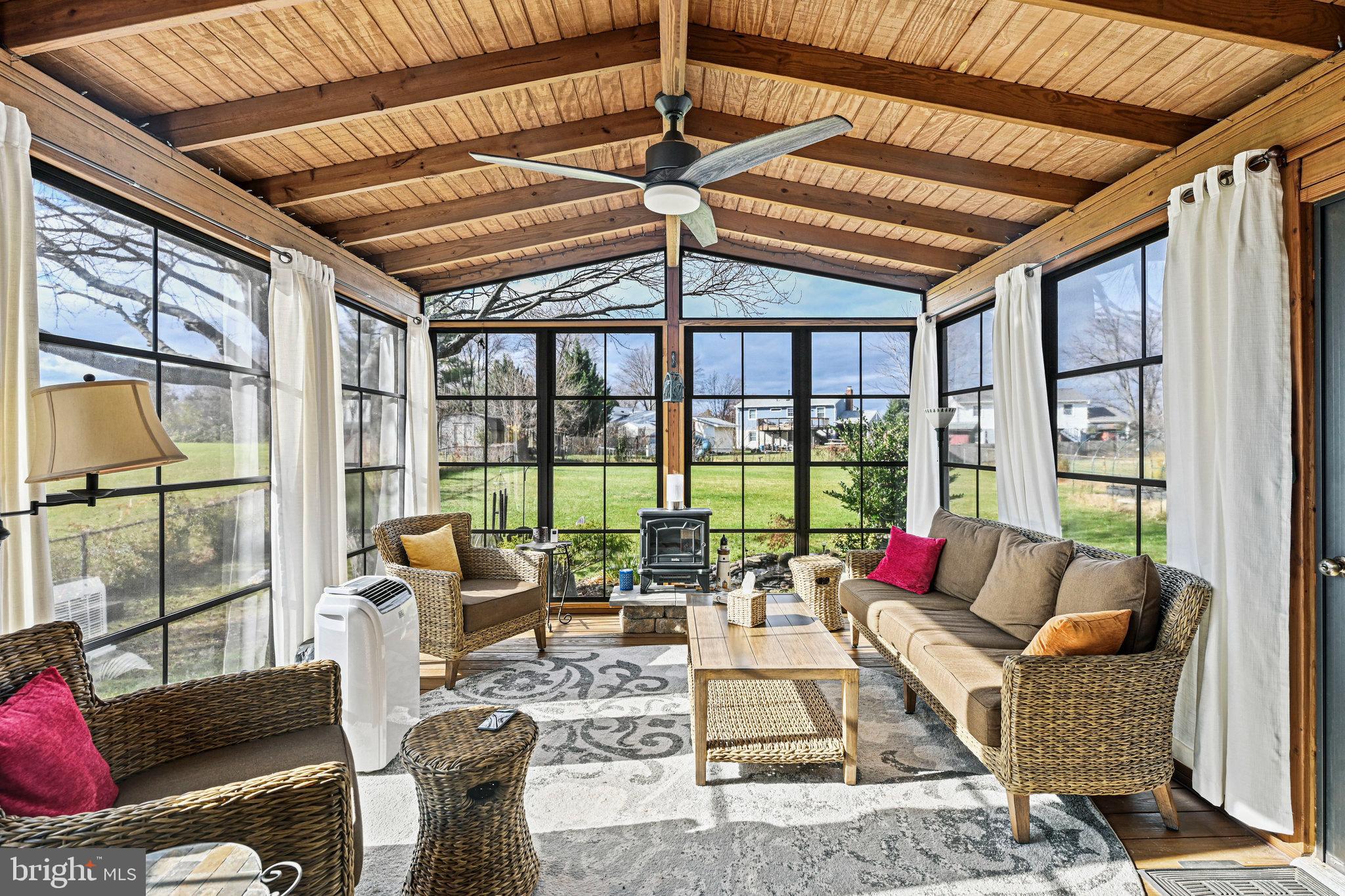 BROOKFIELD - Residential