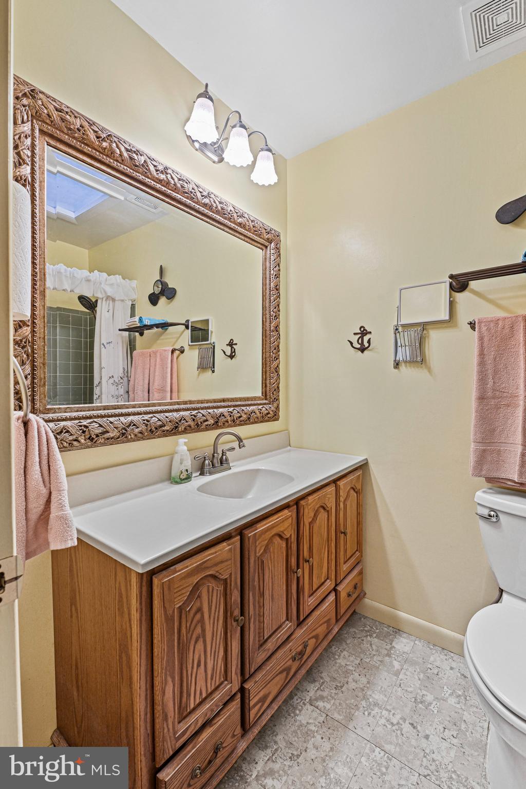 BROOKFIELD - Residential