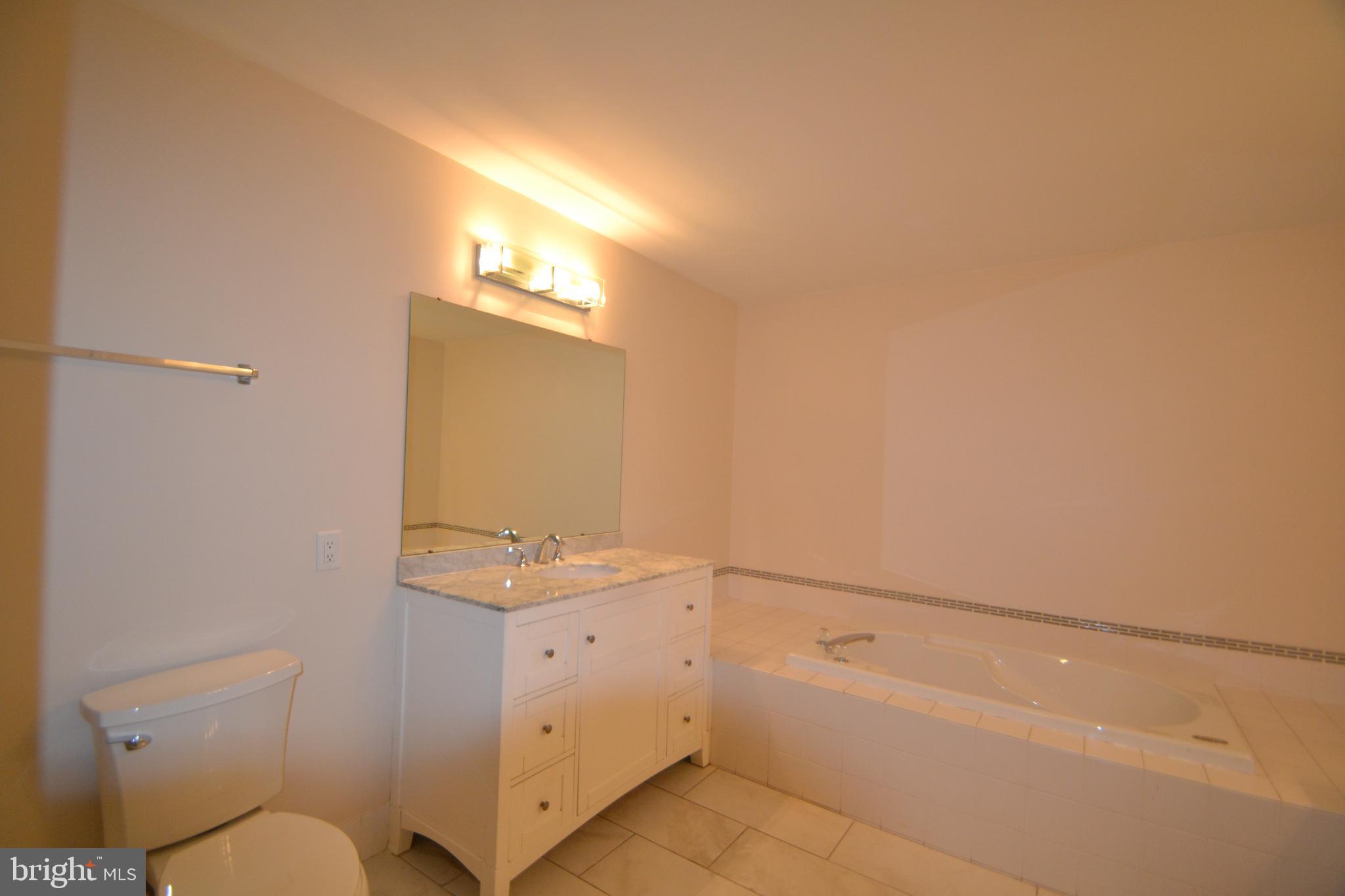 THE ENCLAVE - Residential