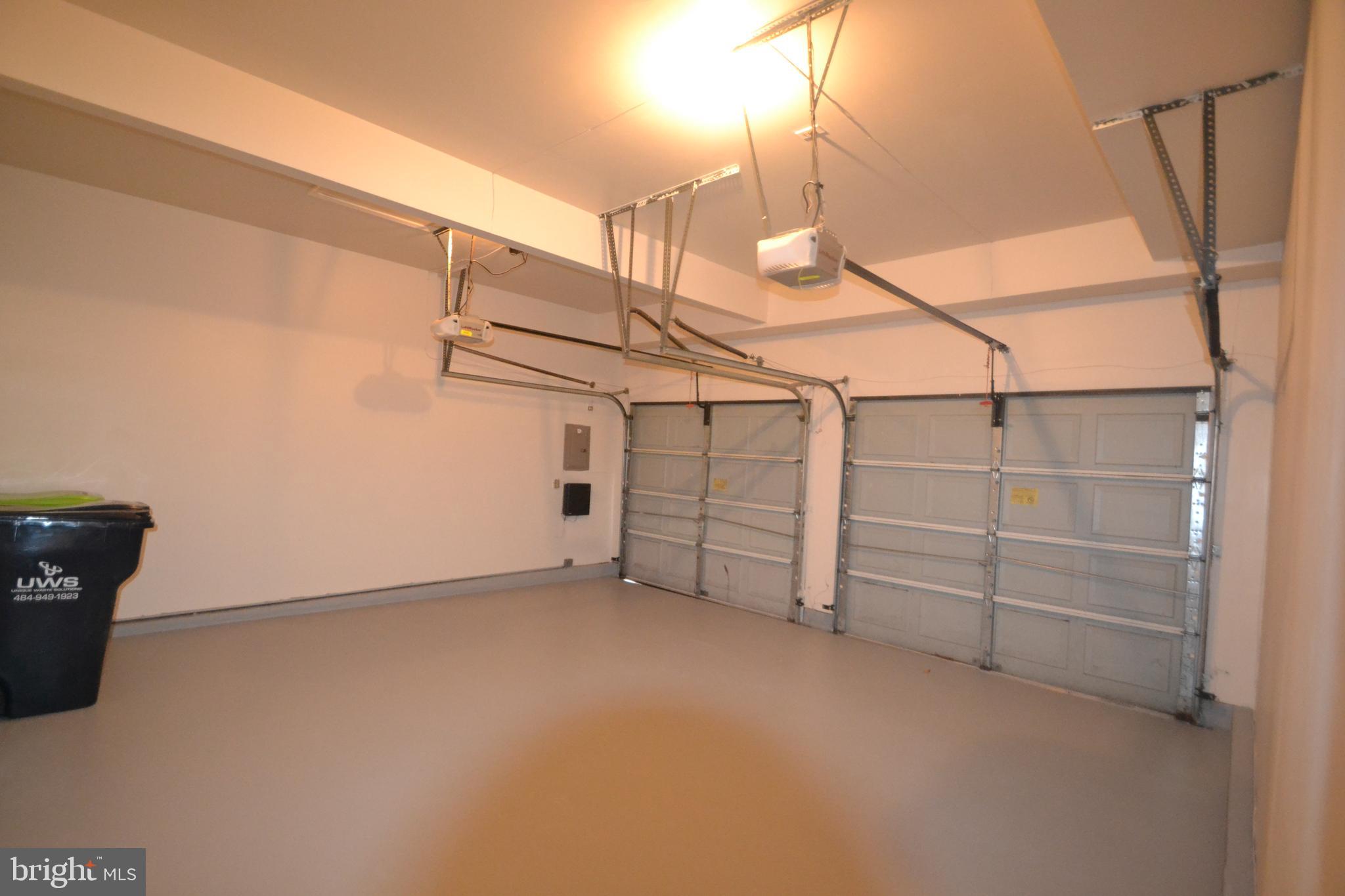 THE ENCLAVE - Residential