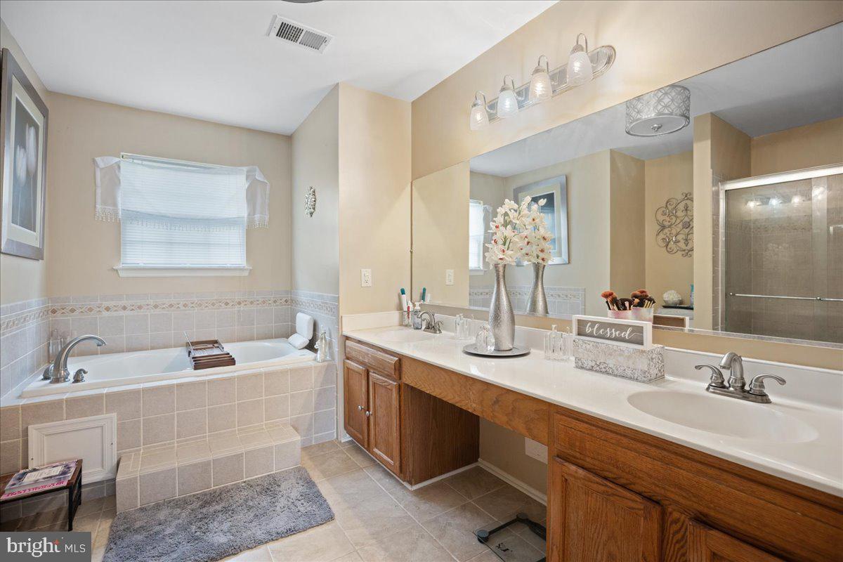 CLINTON VIEW 02 - Residential