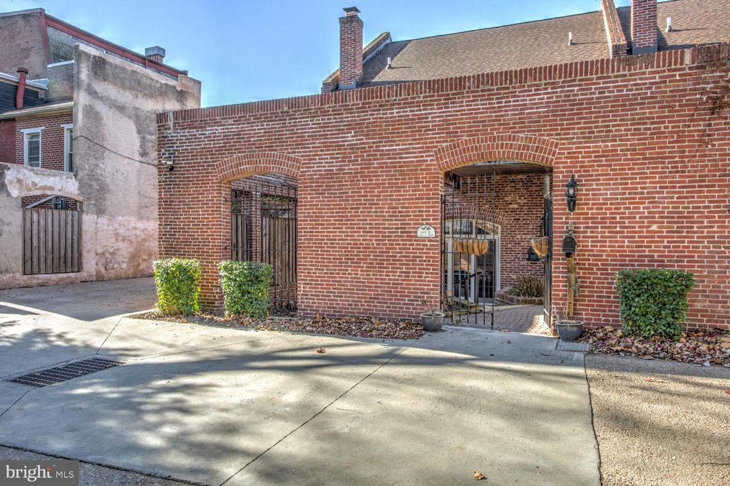 Photo of 238 E GRANT ST, LANCASTER, PA 17602 (MLS # PALA2028176)