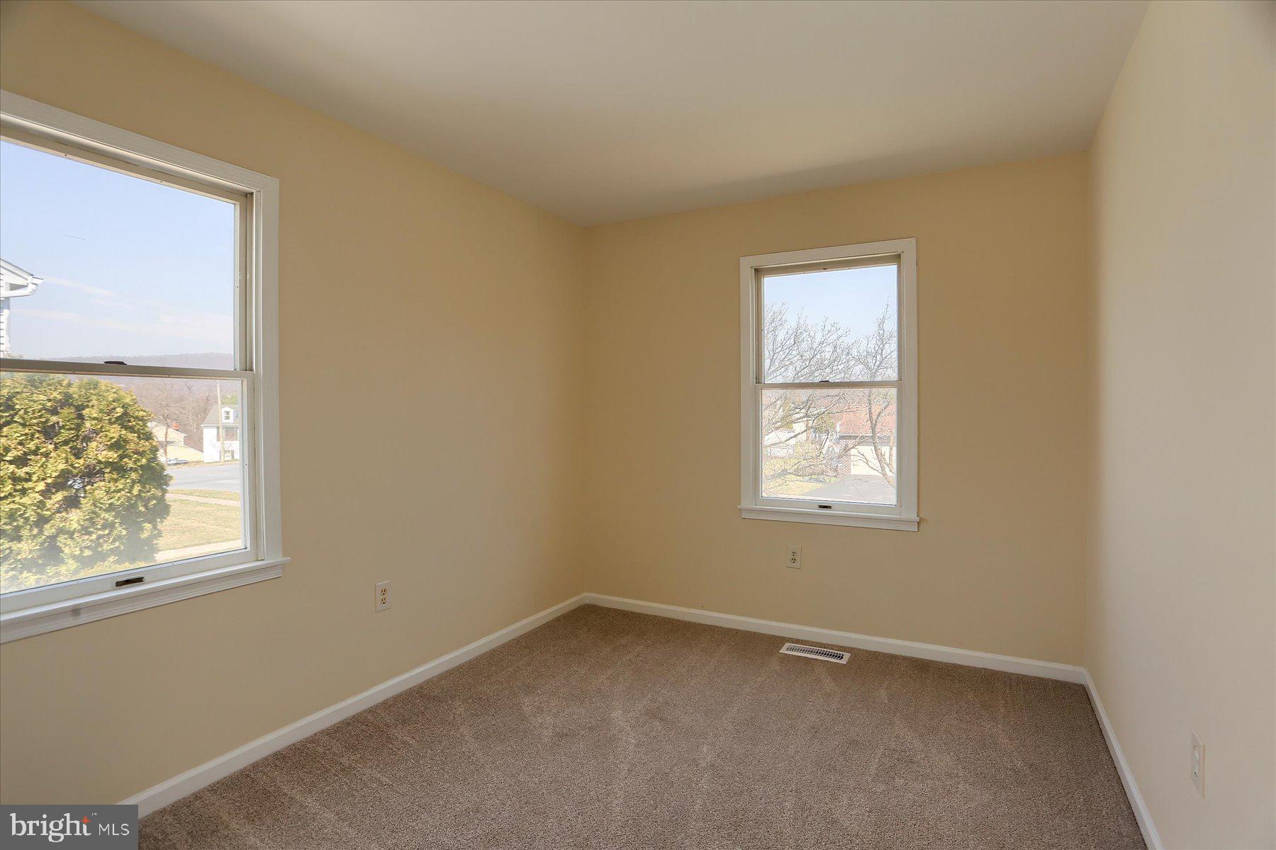 WOODRIDGE ESTATES - Residential