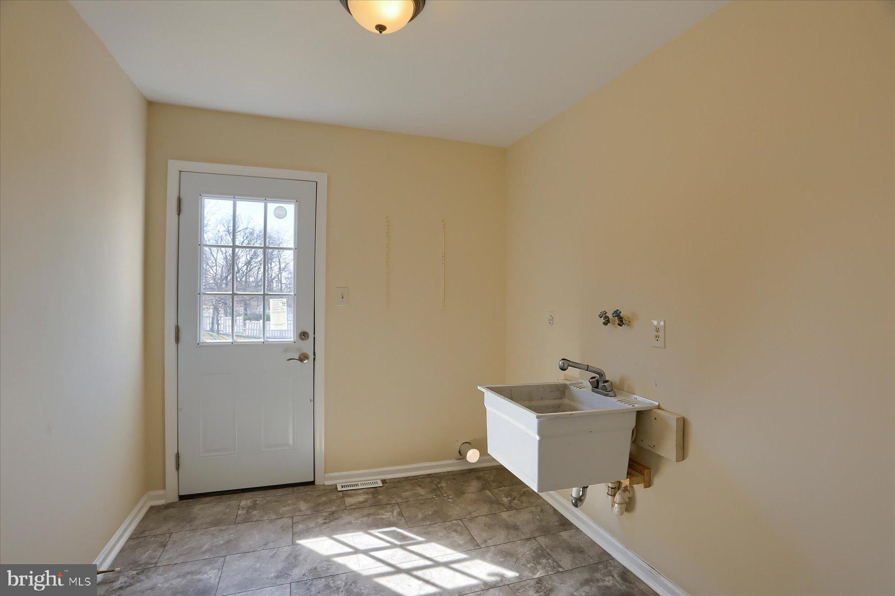 WOODRIDGE ESTATES - Residential