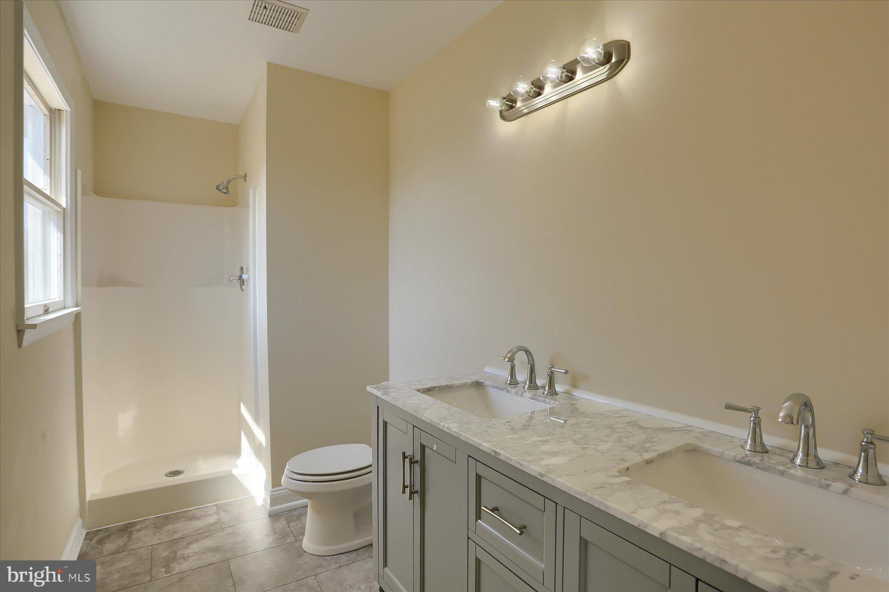 WOODRIDGE ESTATES - Residential