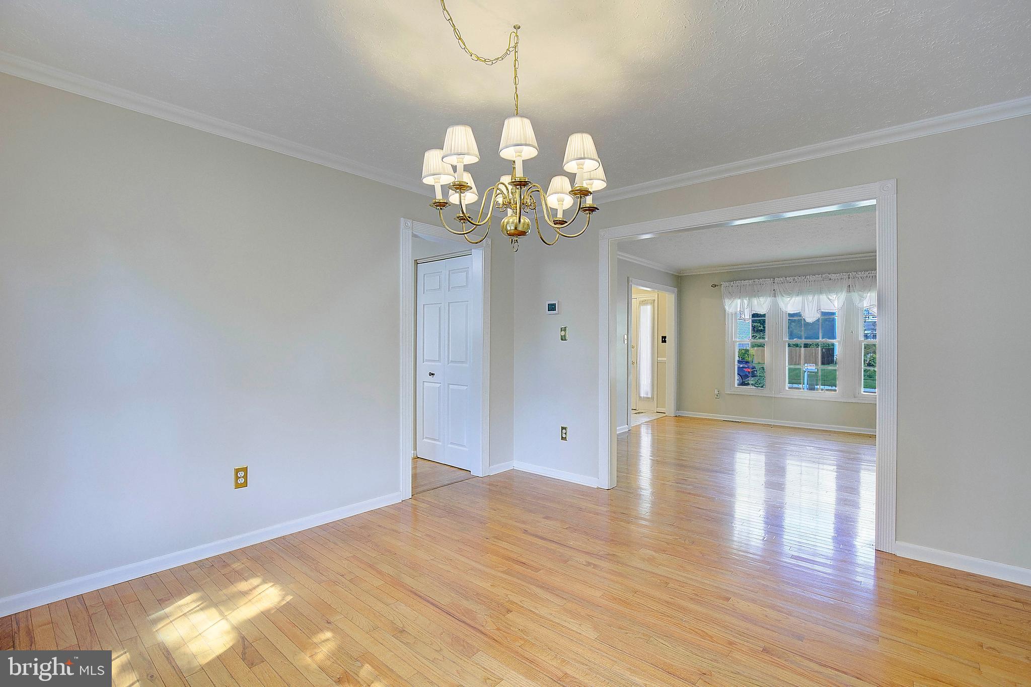 SUNNYFIELD ESTATES - Residential