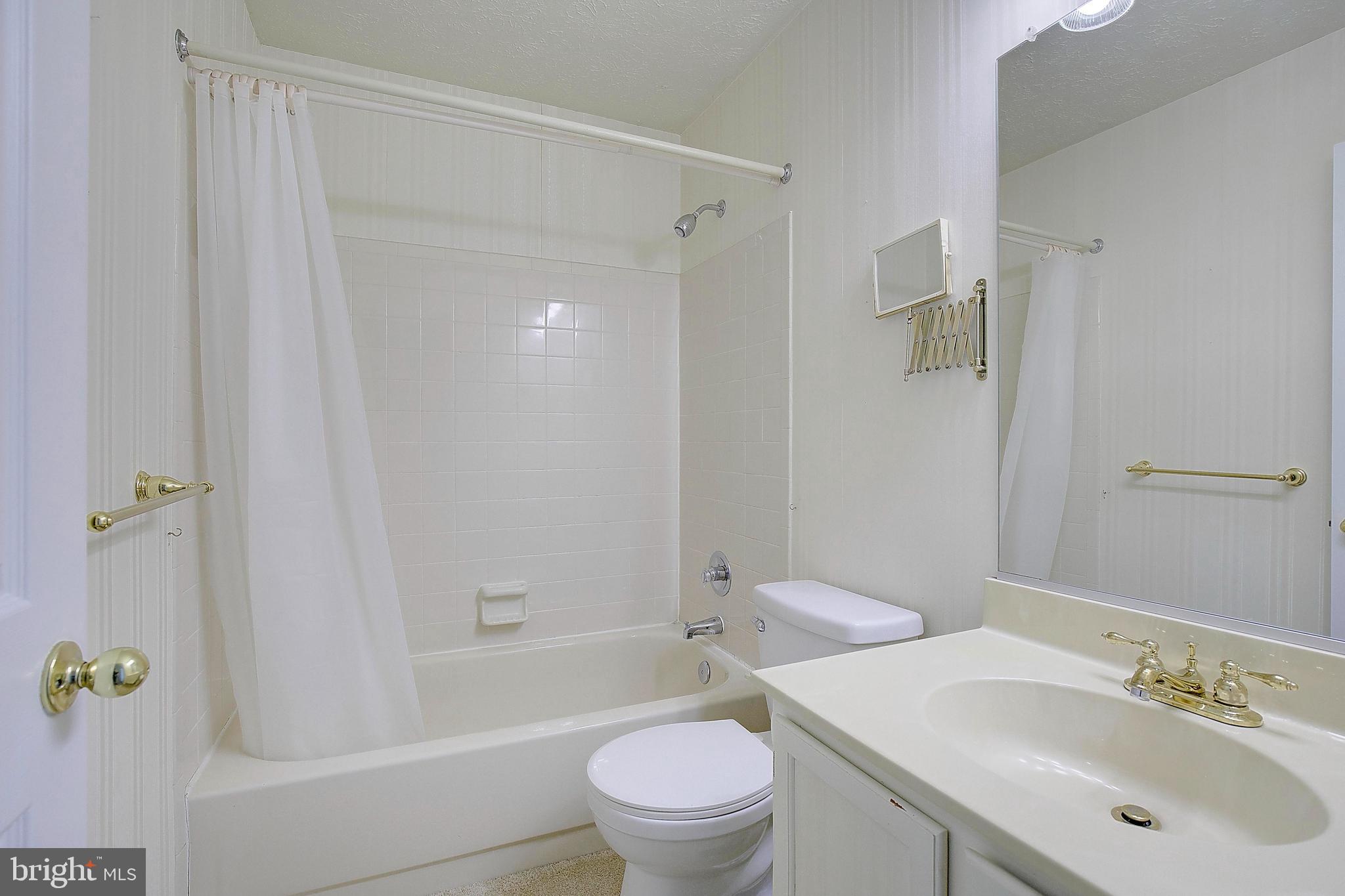 SUNNYFIELD ESTATES - Residential