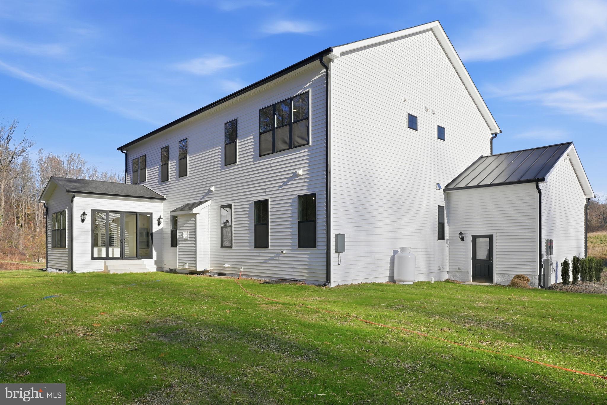 REGULARS - Residential