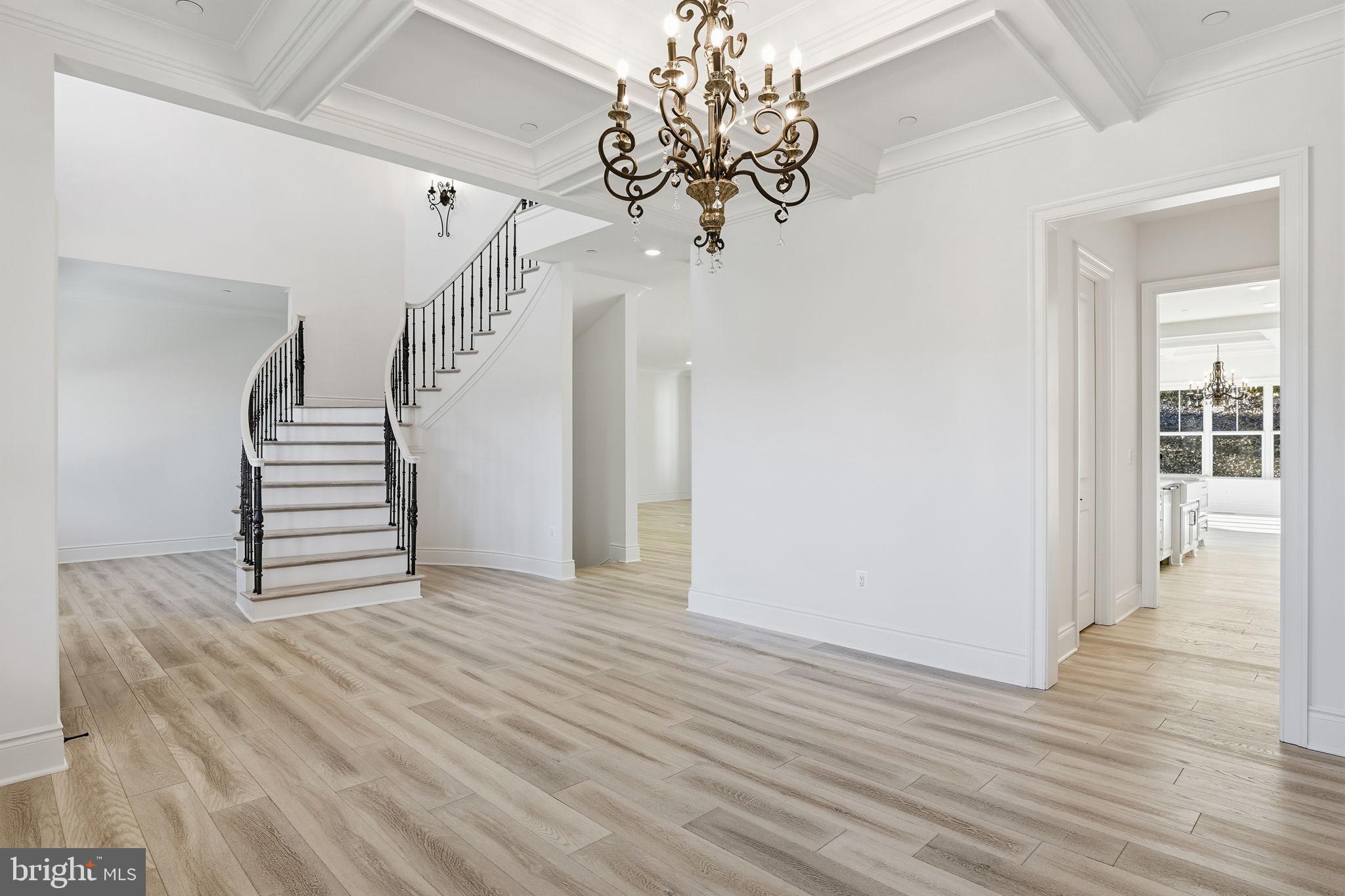 REGULARS - Residential