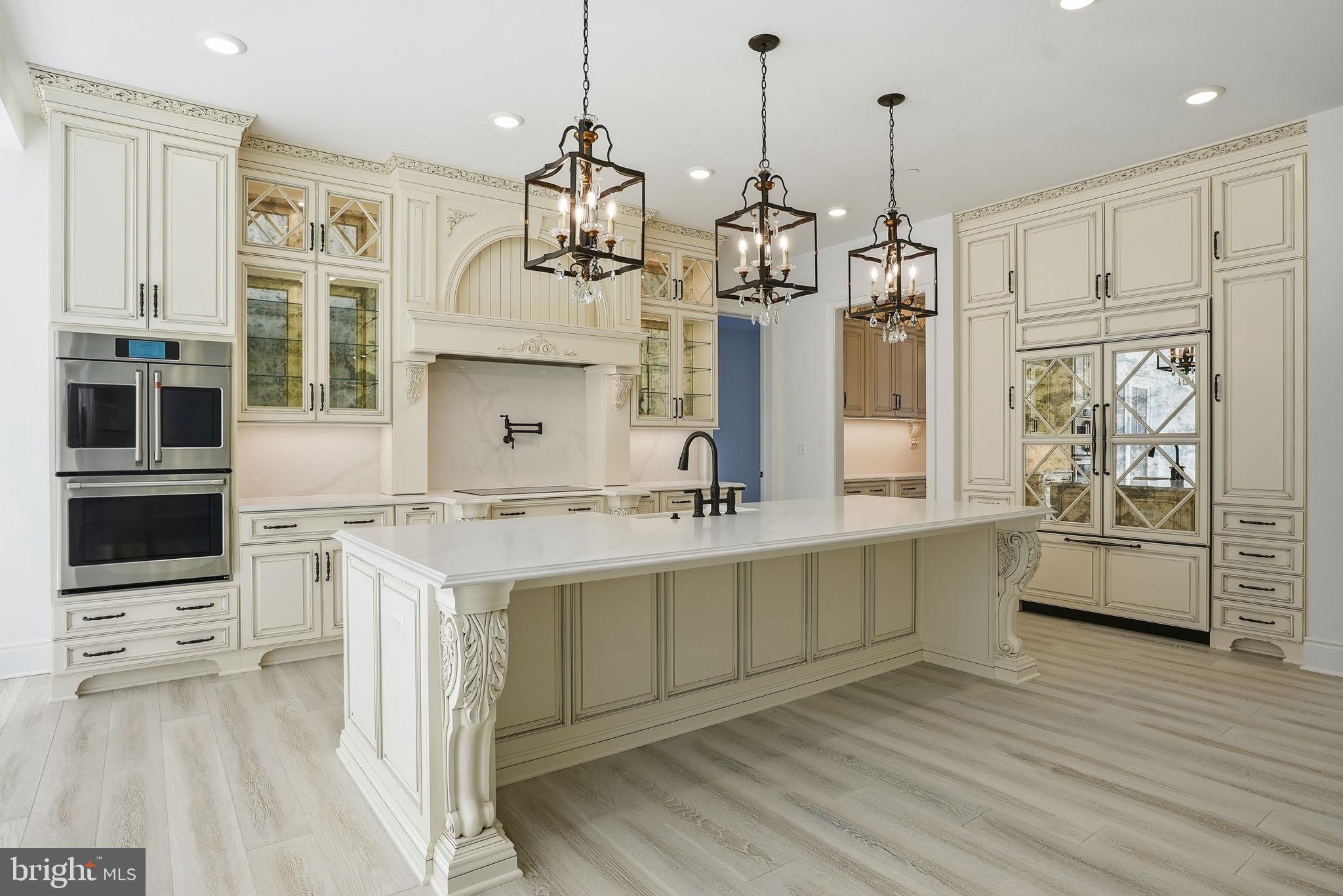 REGULARS - Residential