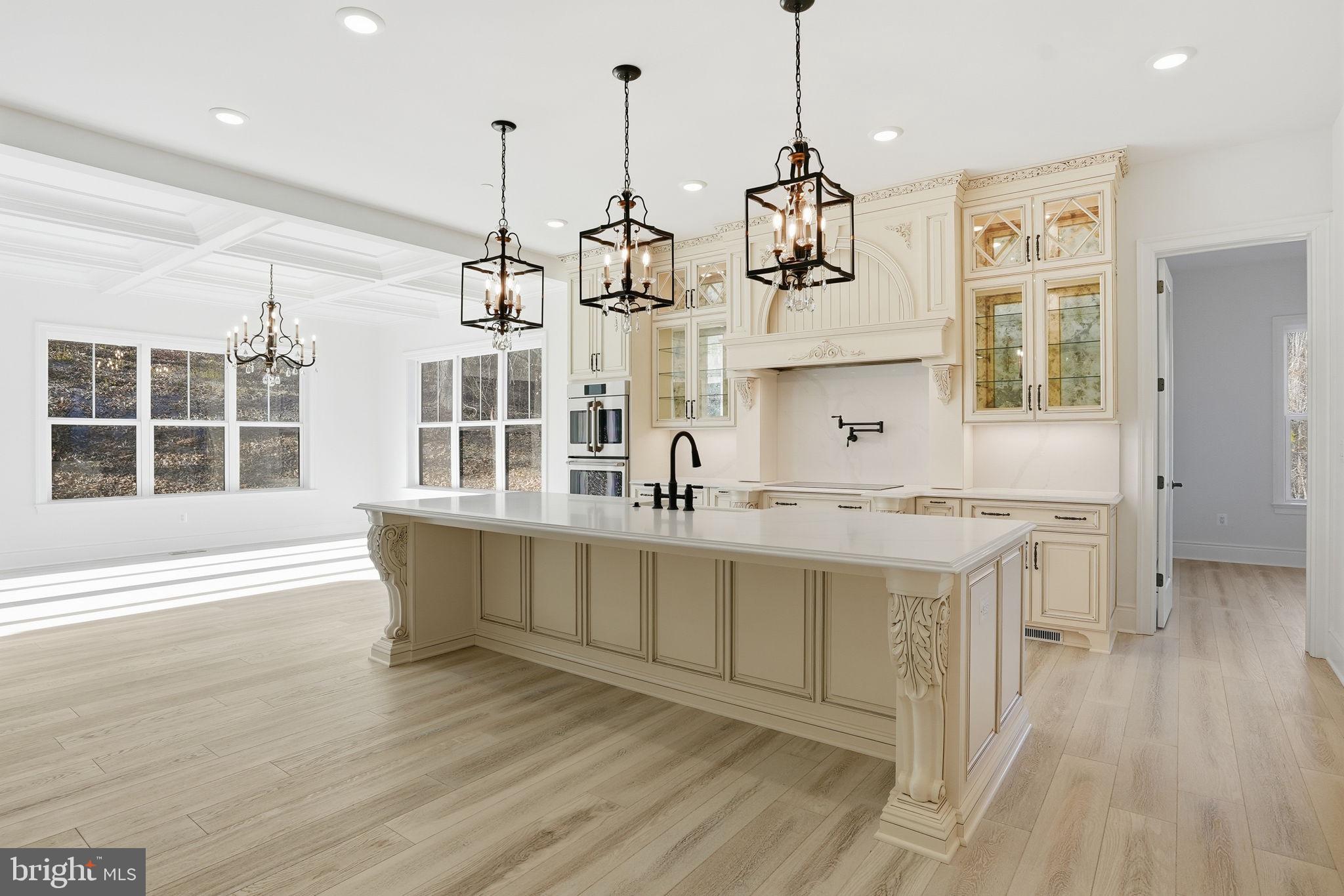 REGULARS - Residential