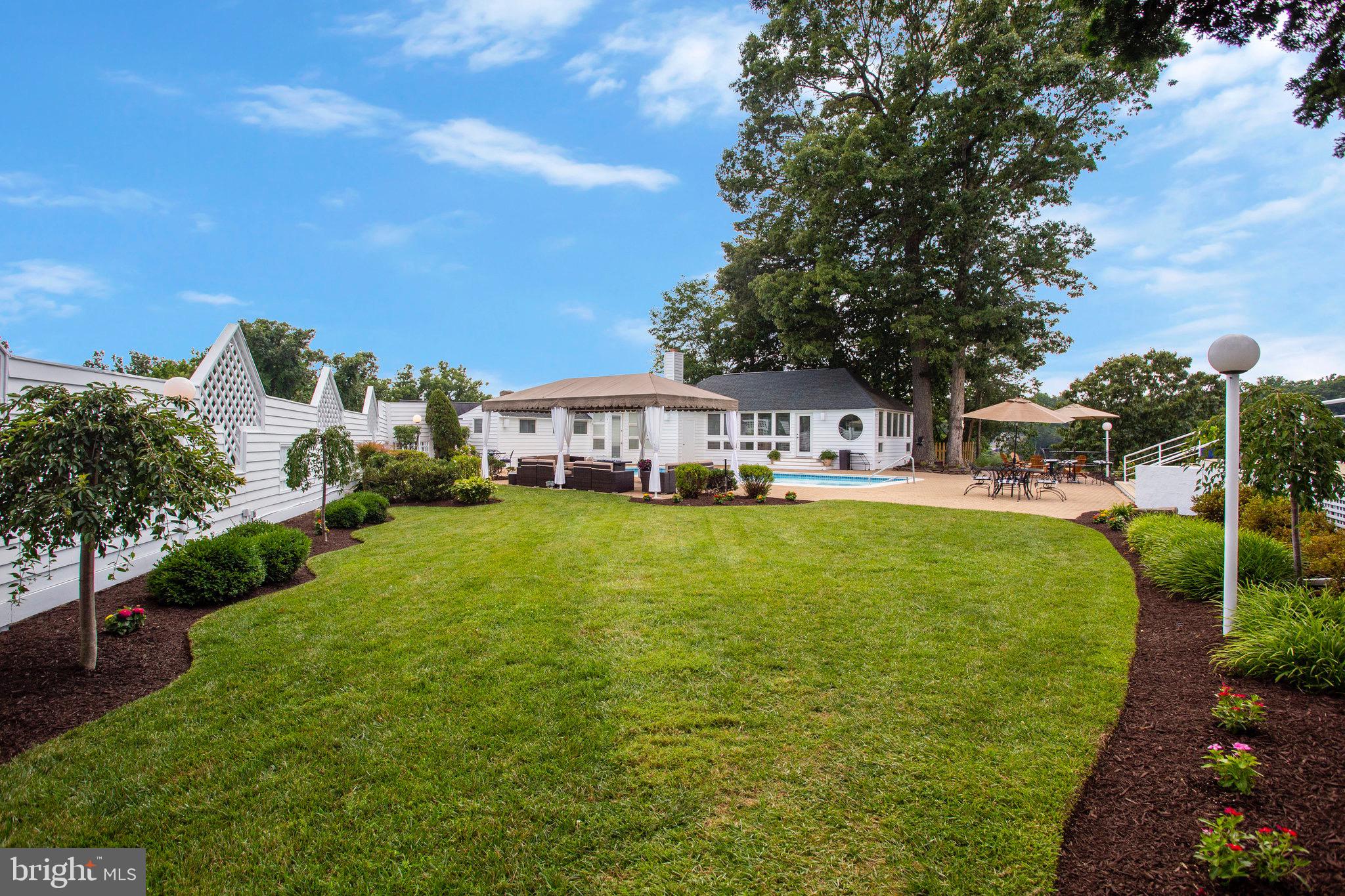 BROADVIEW ESTATES - Residential