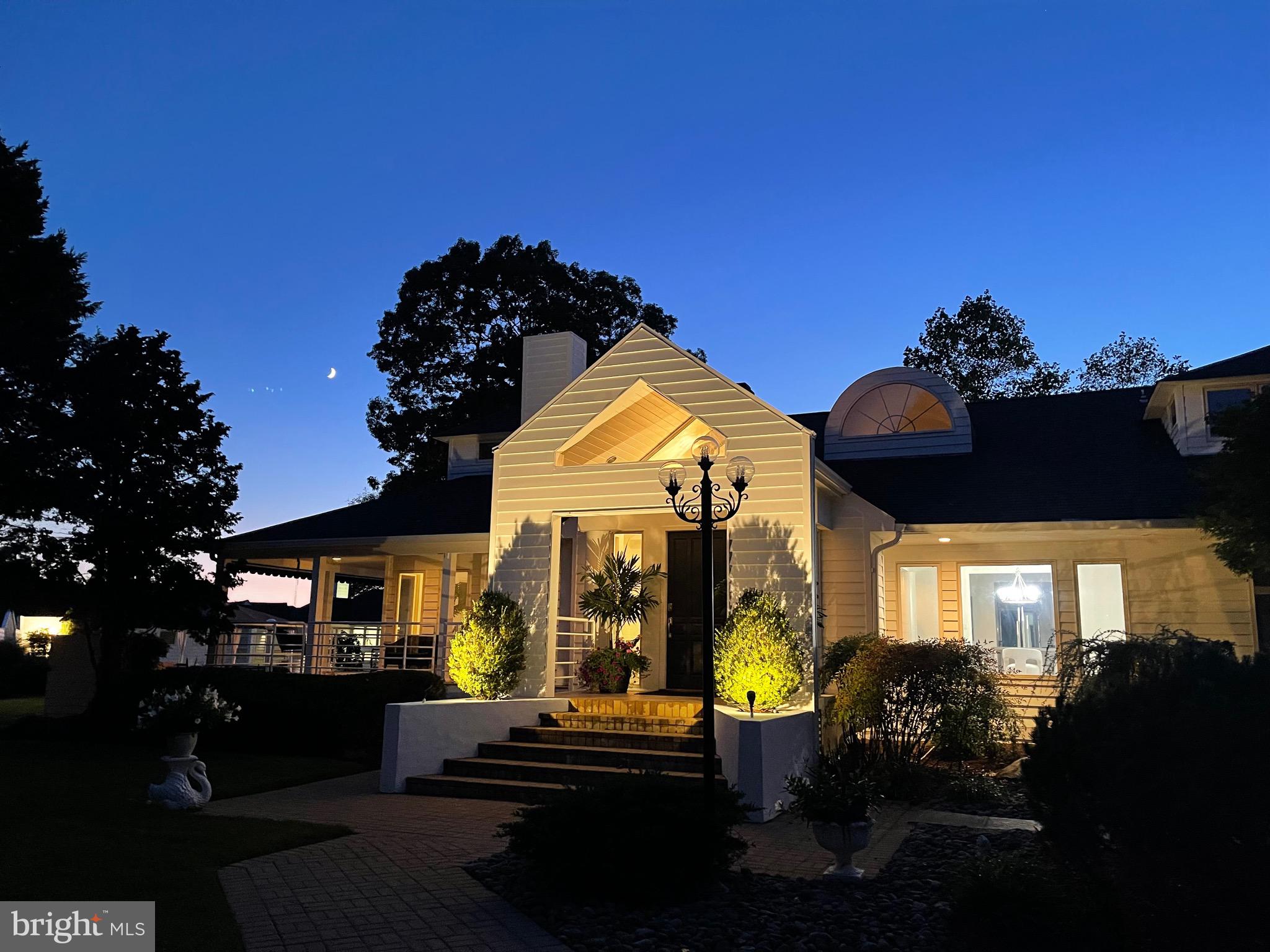 BROADVIEW ESTATES - Residential