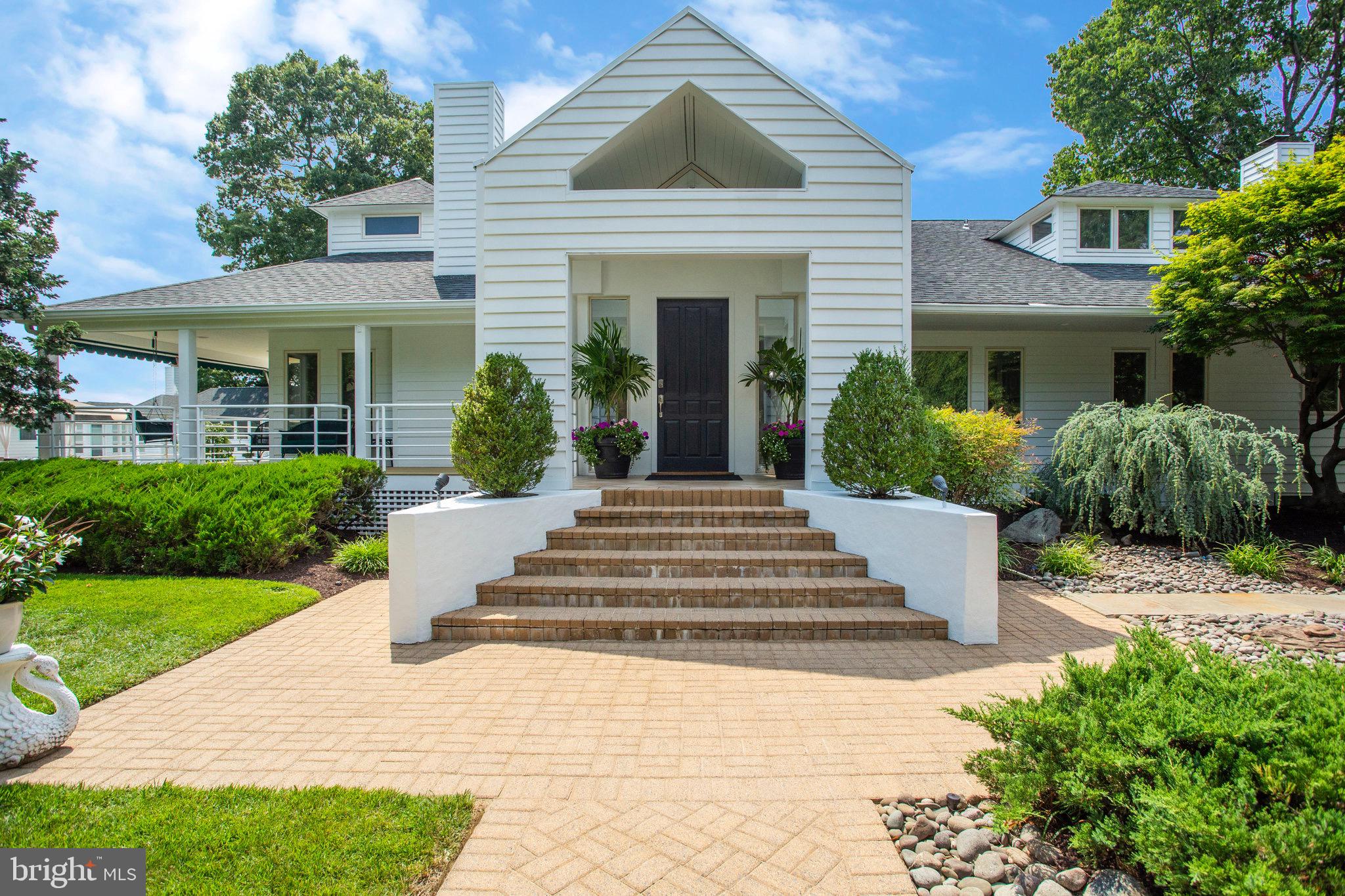 BROADVIEW ESTATES - Residential