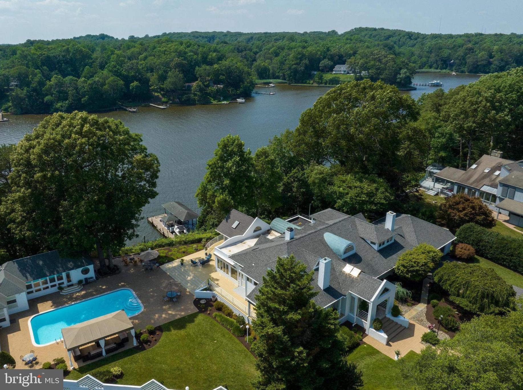 BROADVIEW ESTATES - Residential