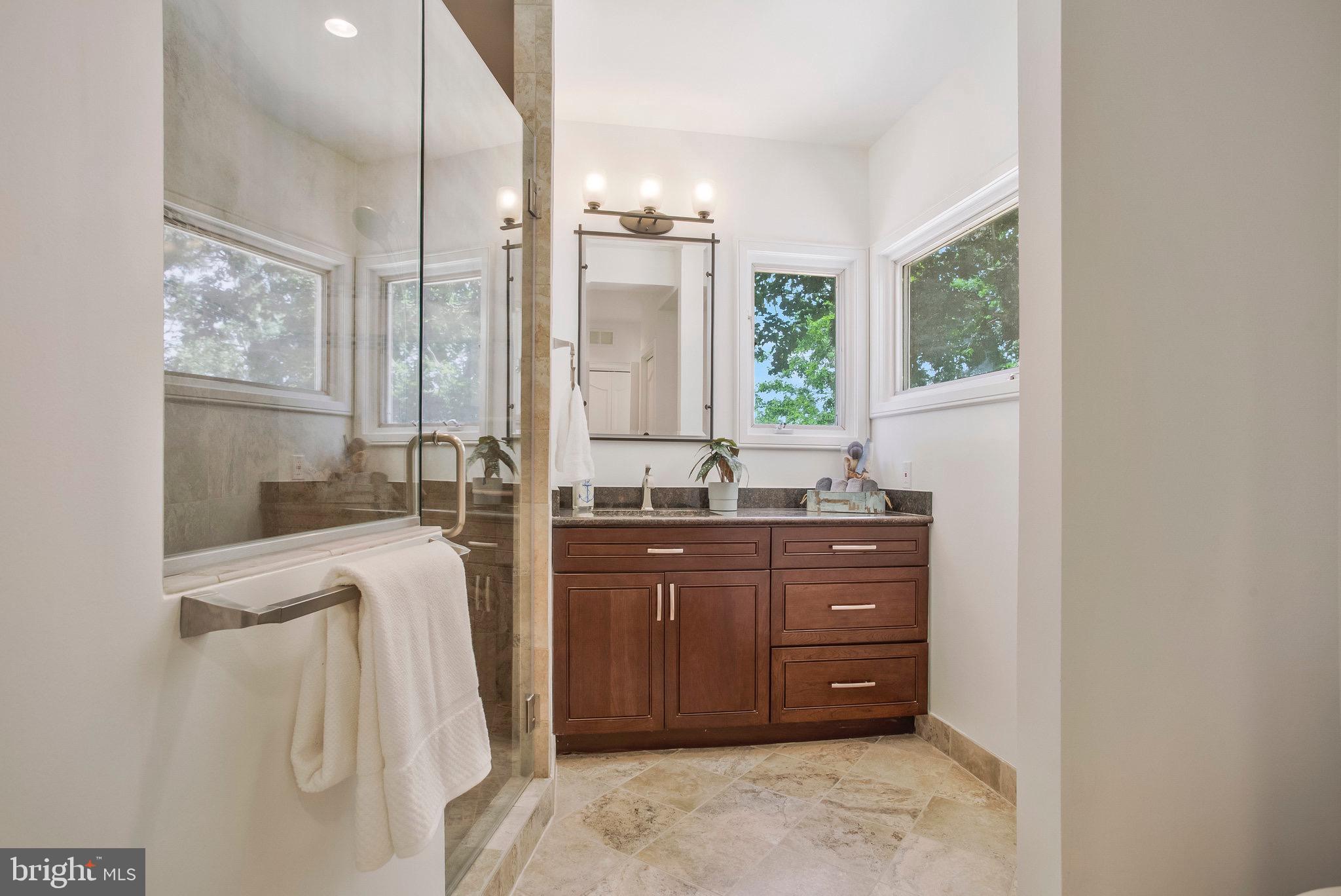 BROADVIEW ESTATES - Residential