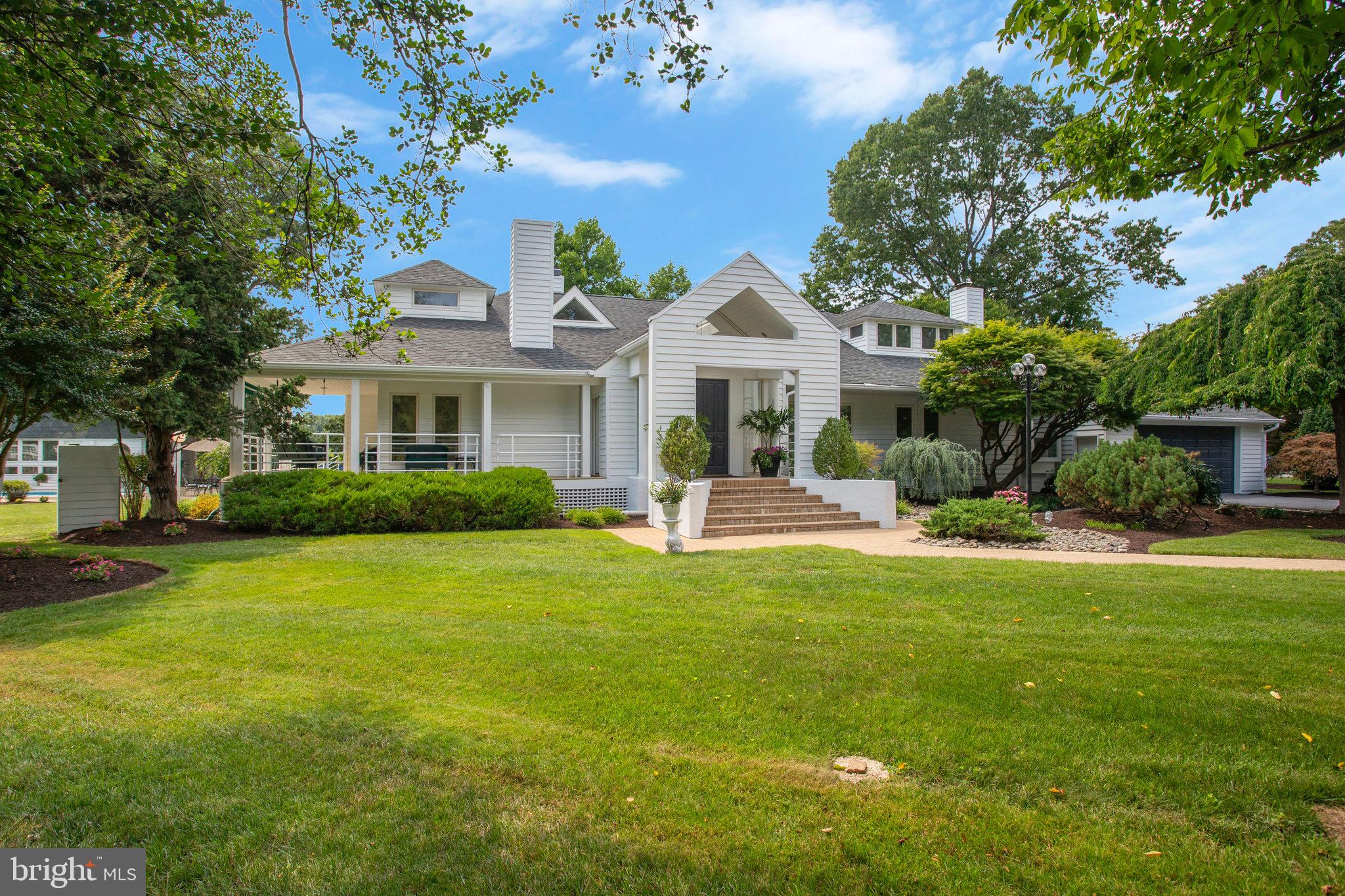 BROADVIEW ESTATES - Residential