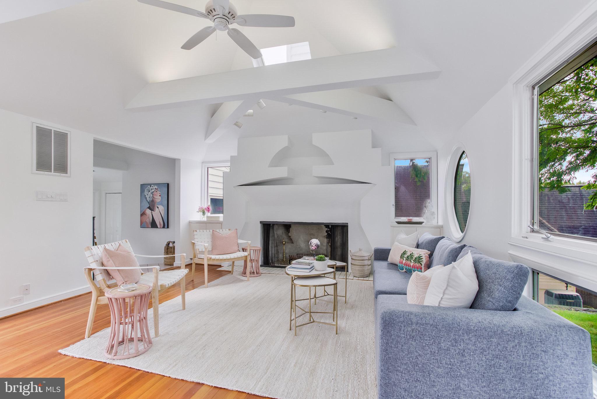 BROADVIEW ESTATES - Residential