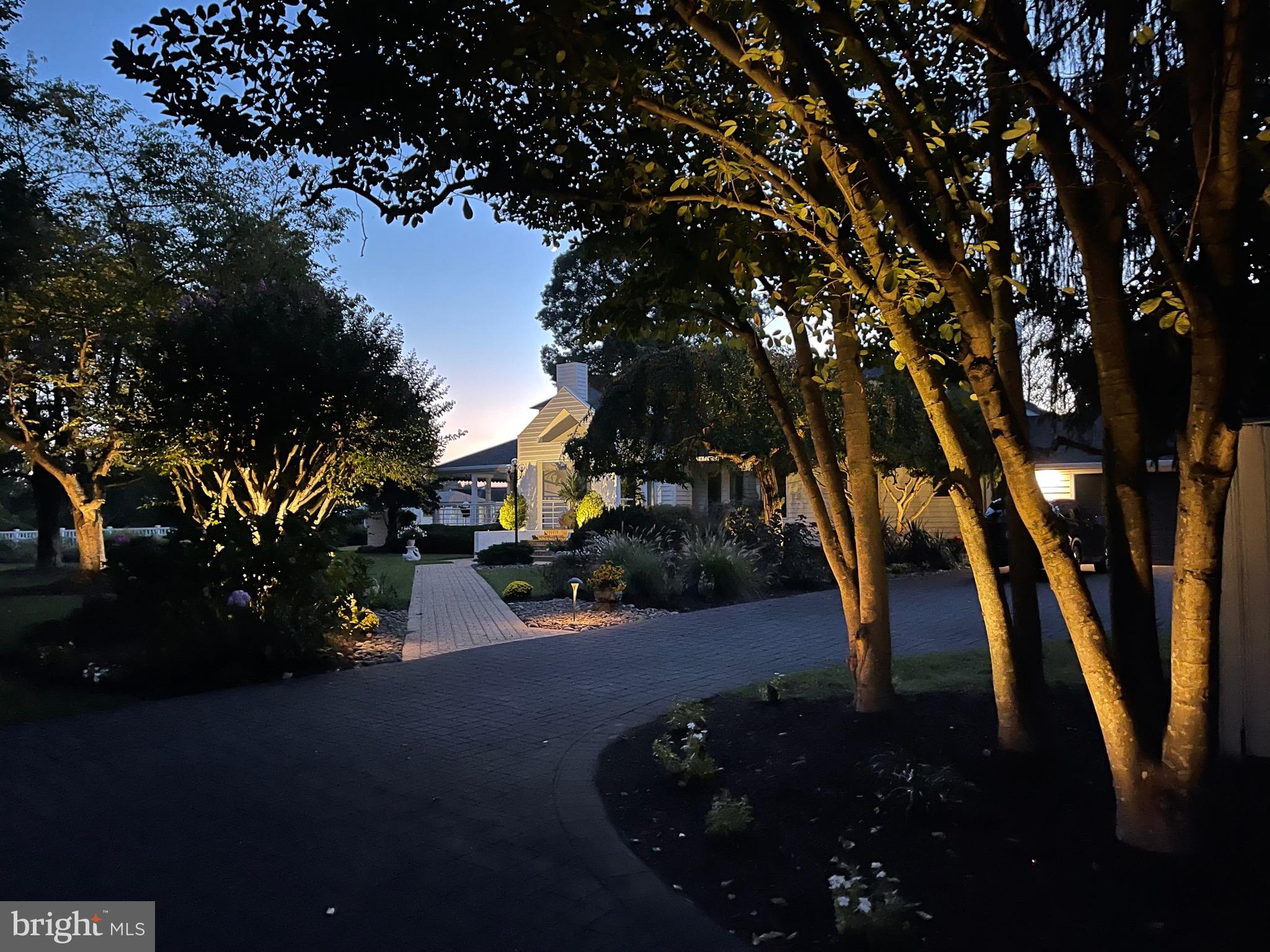 BROADVIEW ESTATES - Residential