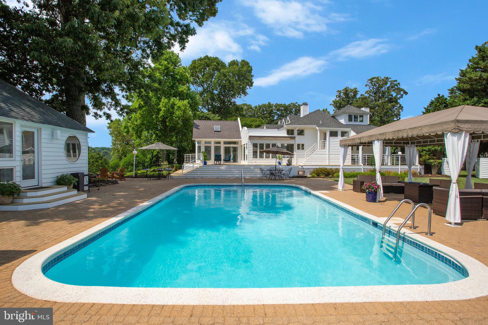 BROADVIEW ESTATES - Residential