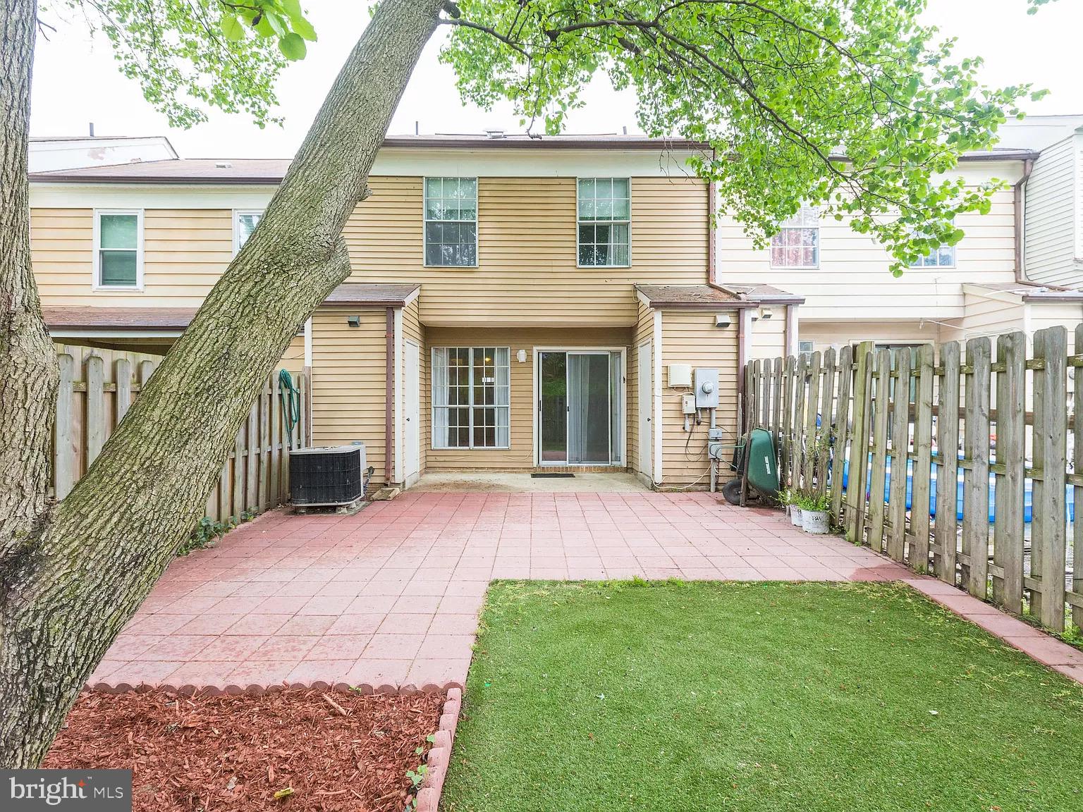 PINEWOOD SOUTH - Residential Lease