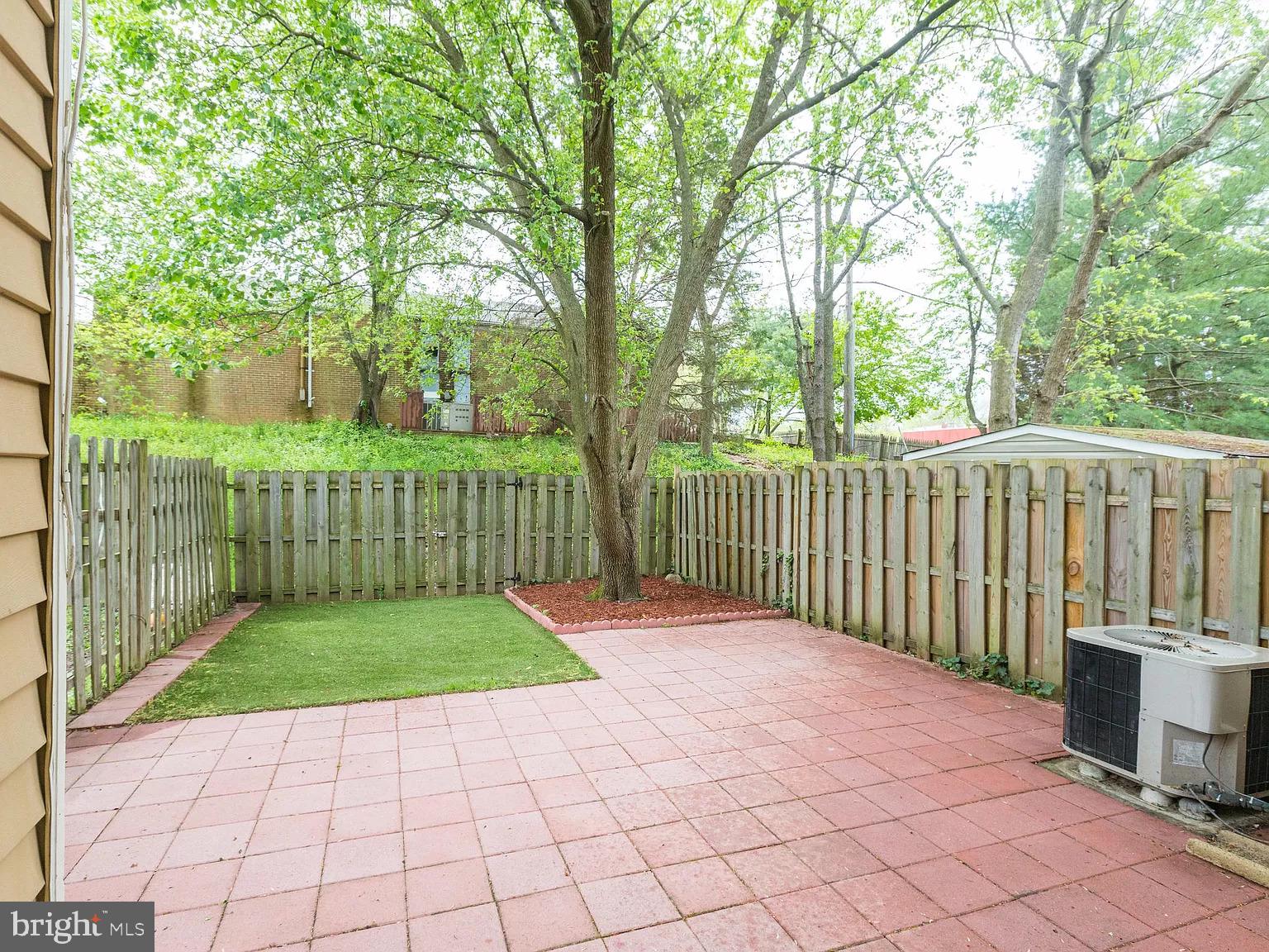 PINEWOOD SOUTH - Residential Lease