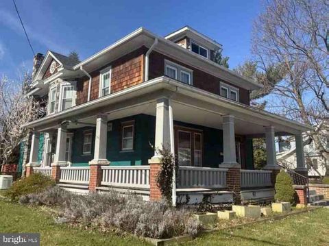 Homes For Sale - 263 M Street<br/> LITTLESTOWN, PA 17340