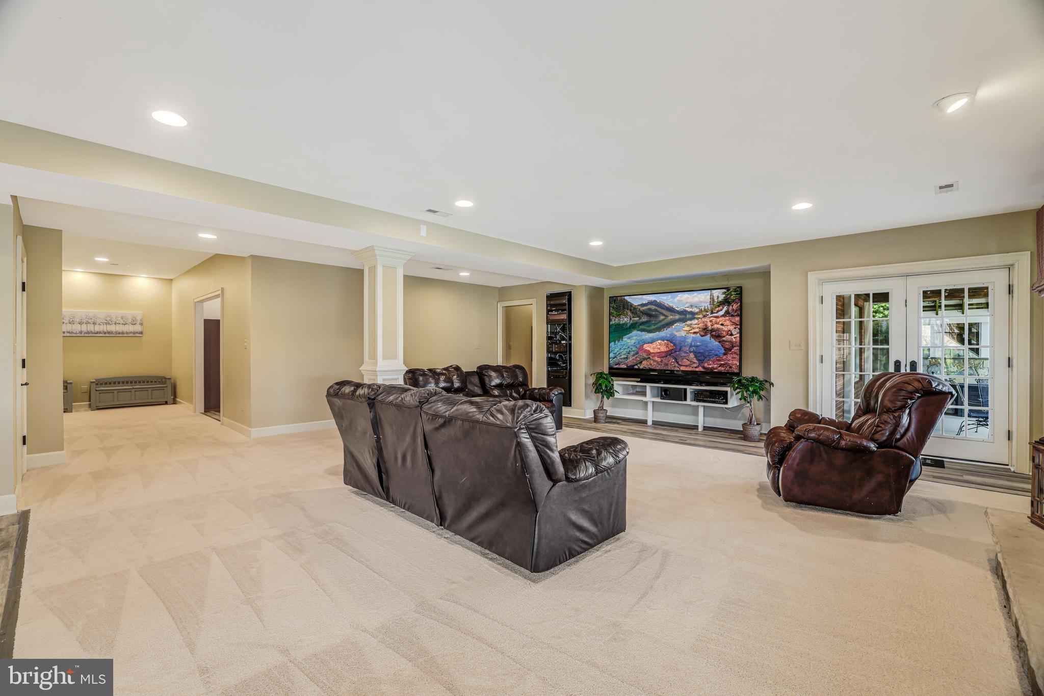 BARCLAY RIDGE - Residential