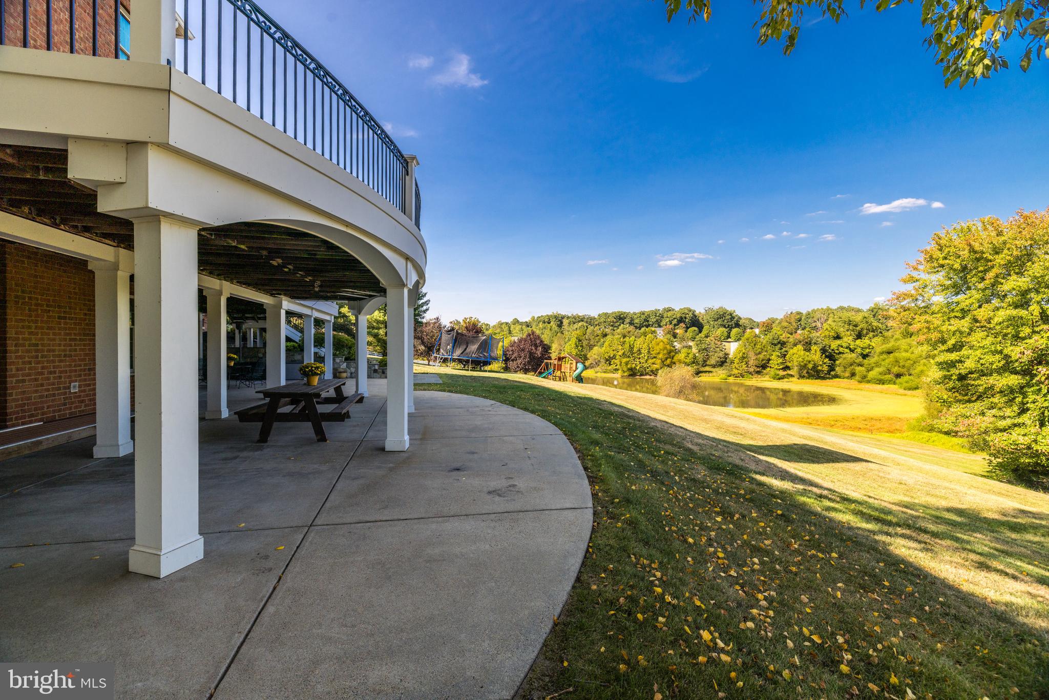 BARCLAY RIDGE - Residential