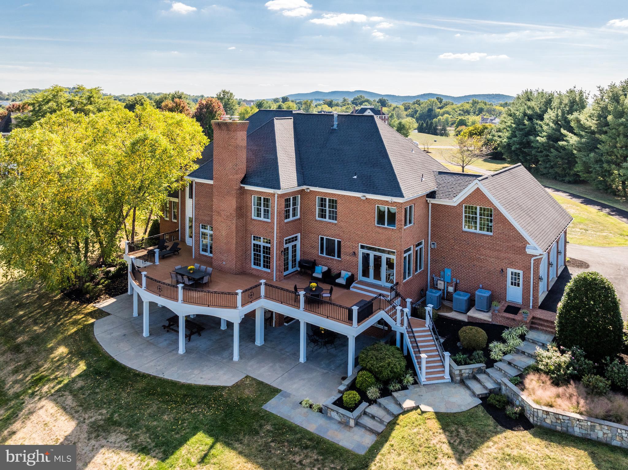 BARCLAY RIDGE - Residential