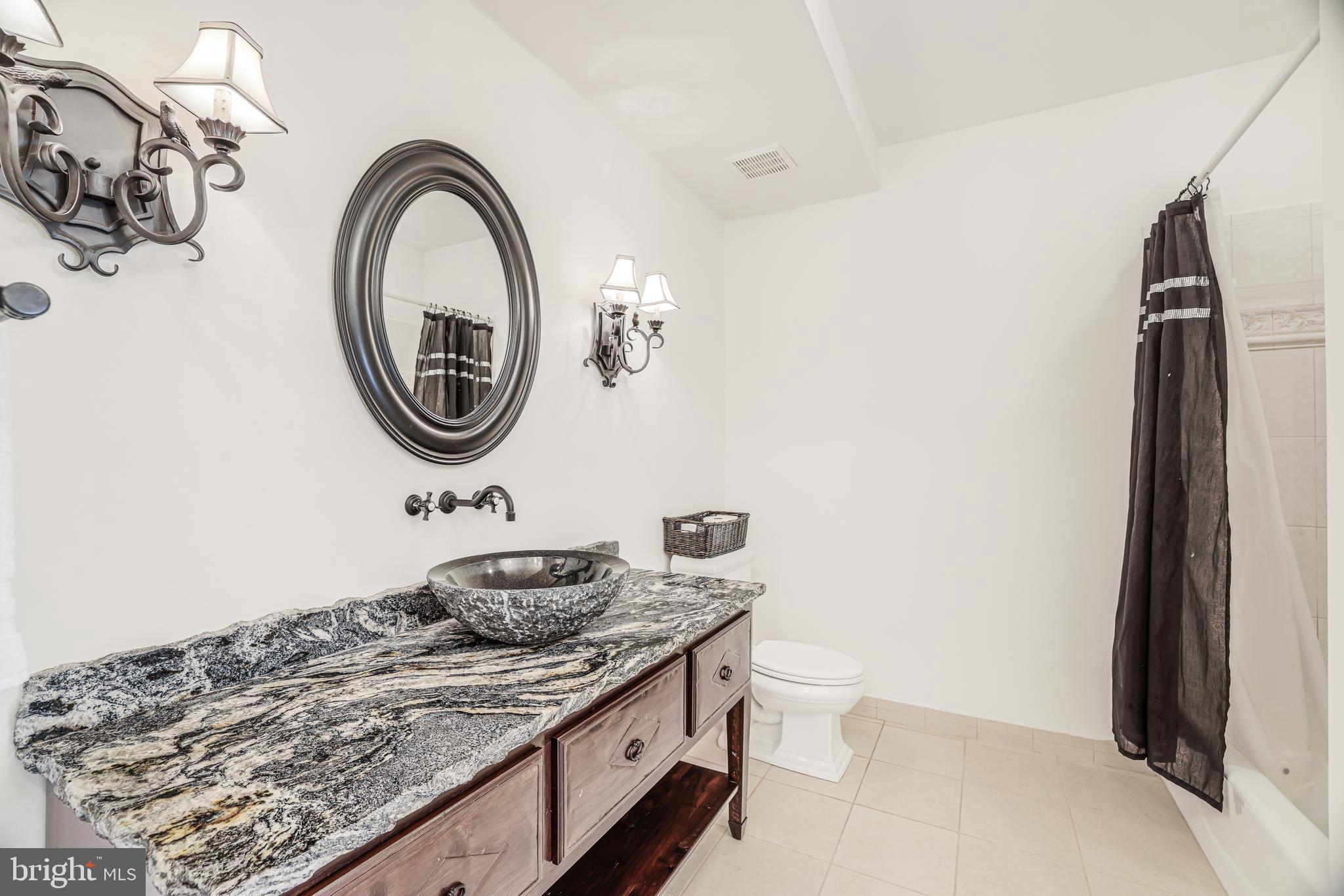 BARCLAY RIDGE - Residential