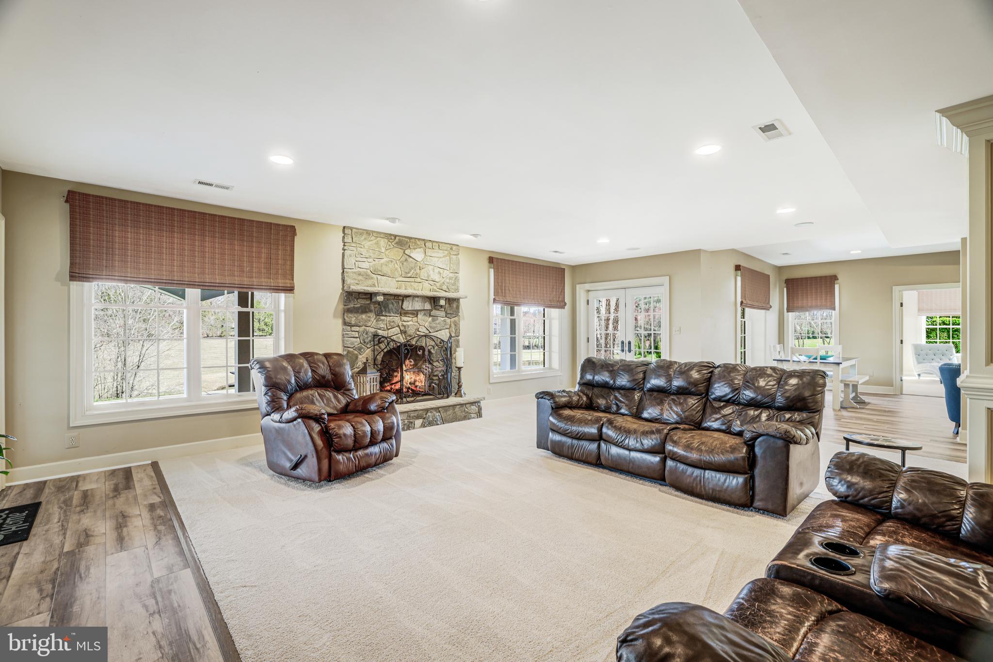 BARCLAY RIDGE - Residential