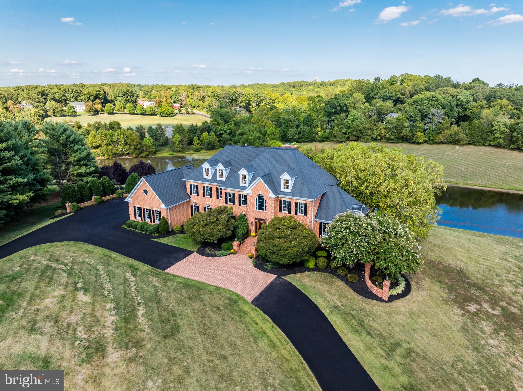 BARCLAY RIDGE - Residential