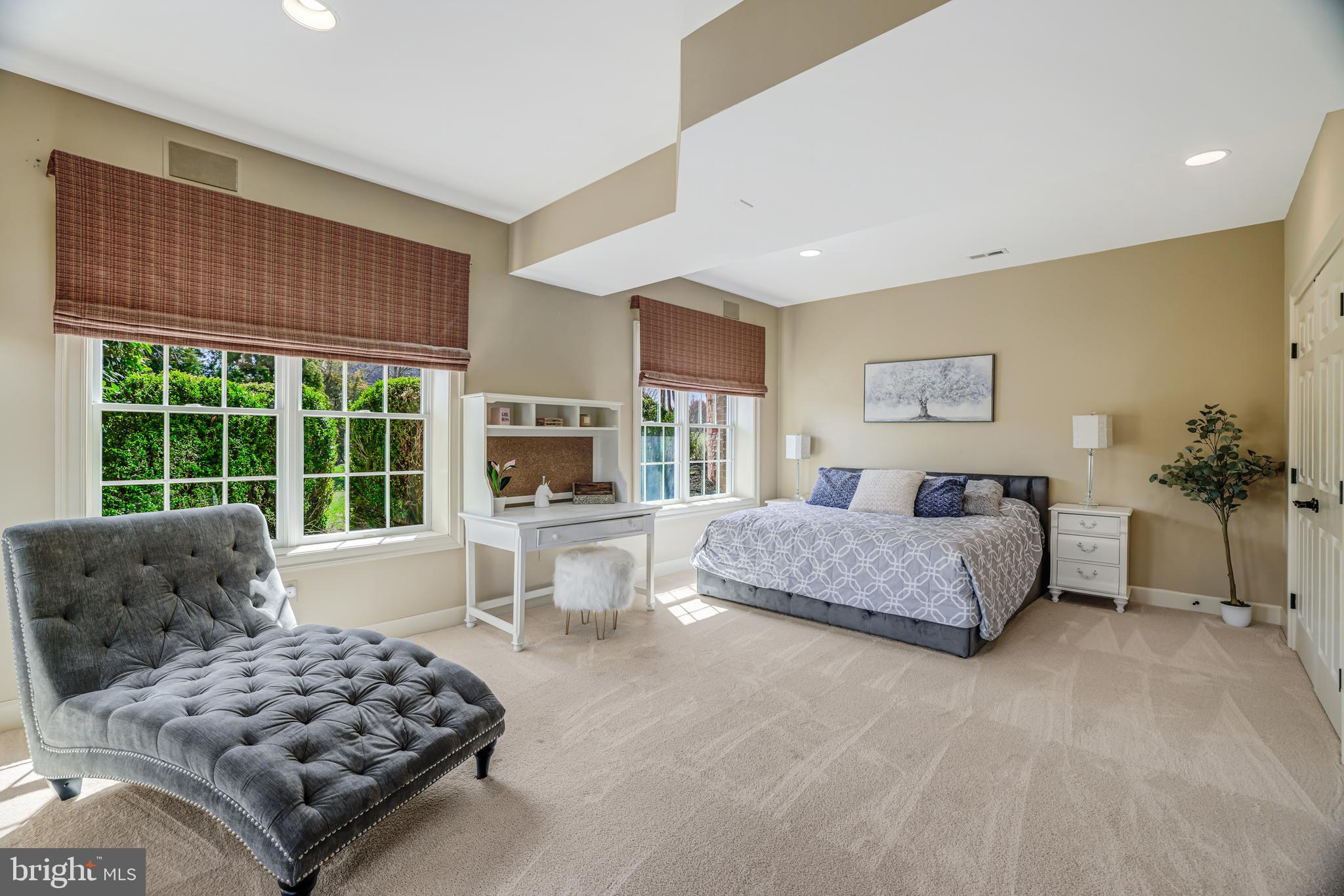 BARCLAY RIDGE - Residential