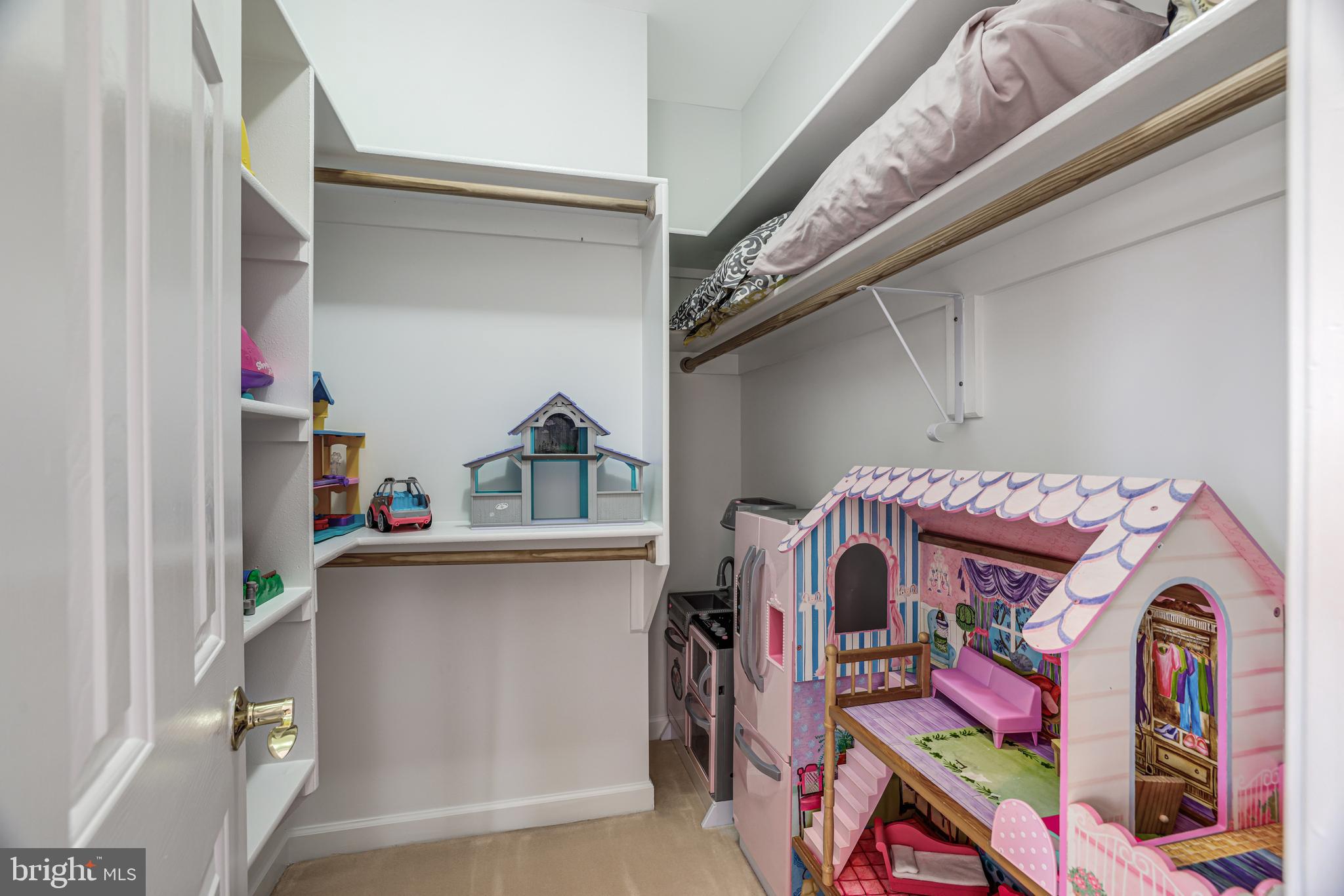 BARCLAY RIDGE - Residential