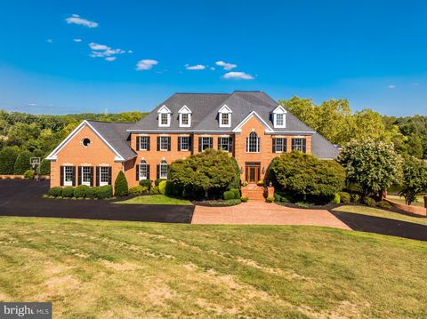 22609 HILLSIDE CIRCLE LEESBURG VA 20175