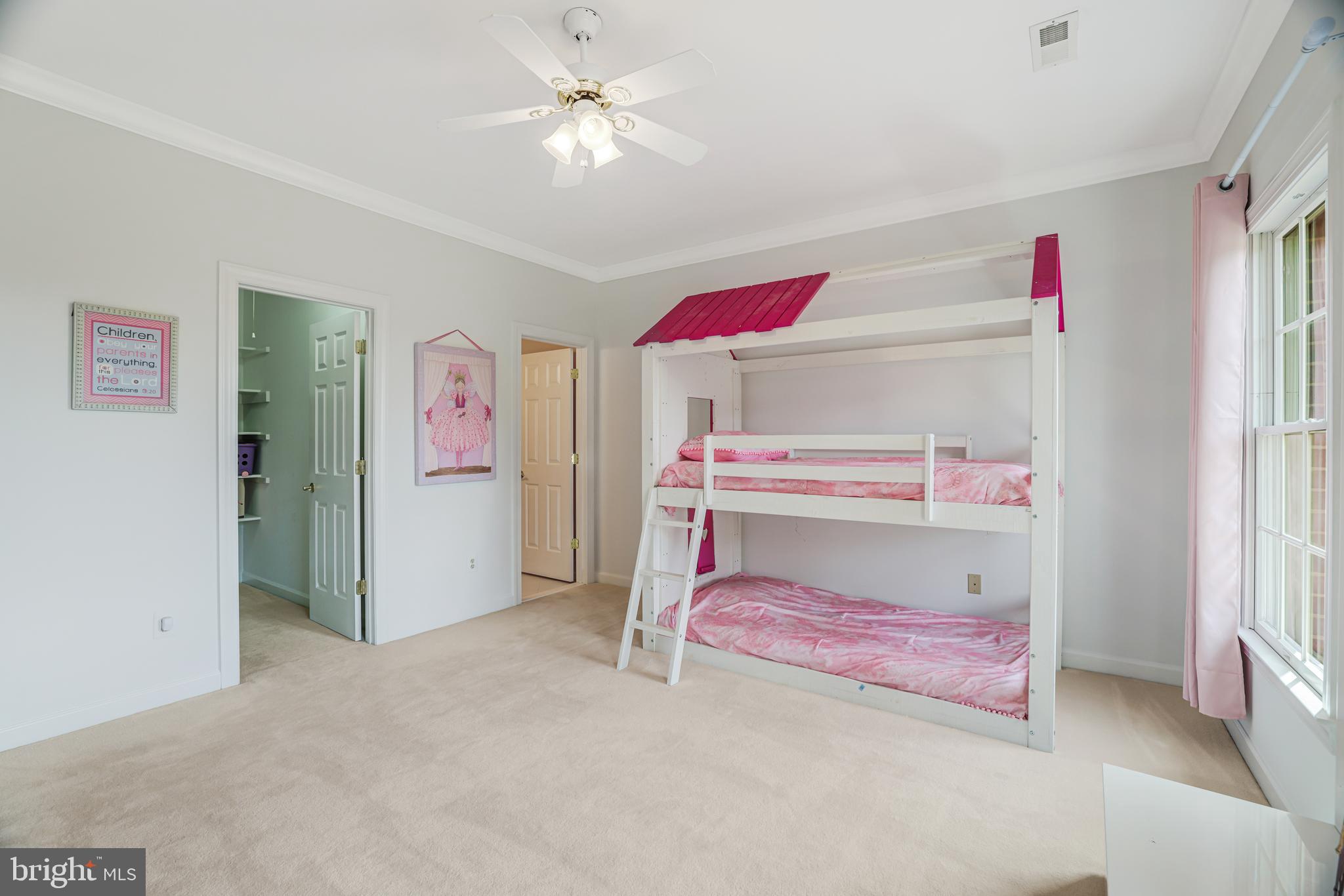 BARCLAY RIDGE - Residential