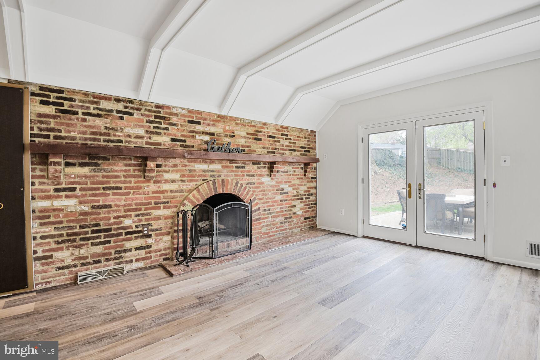 LAYHILL GARDENS - Residential