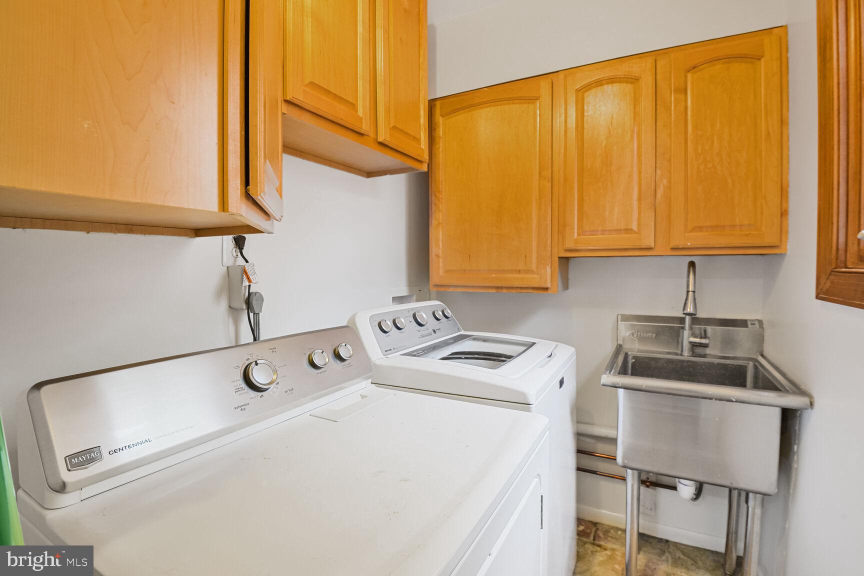 LAYHILL GARDENS - Residential