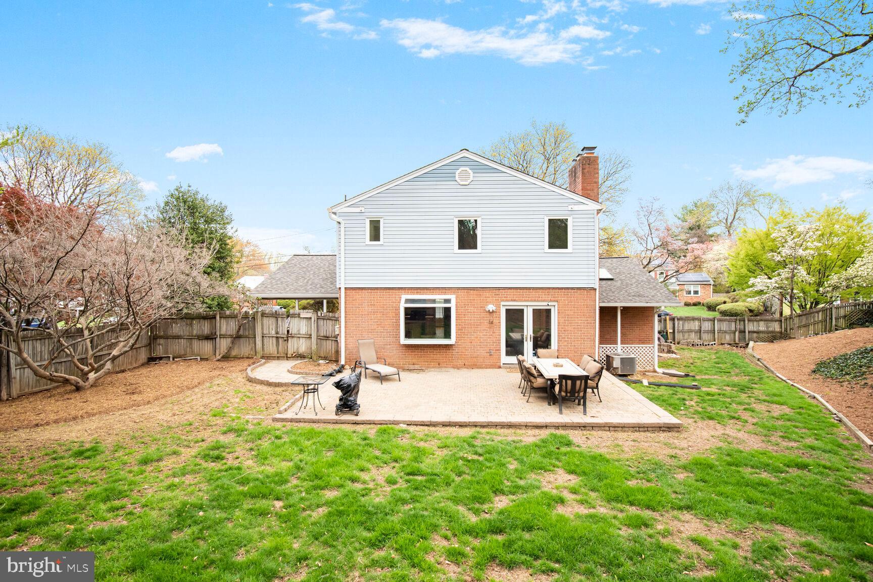 LAYHILL GARDENS - Residential