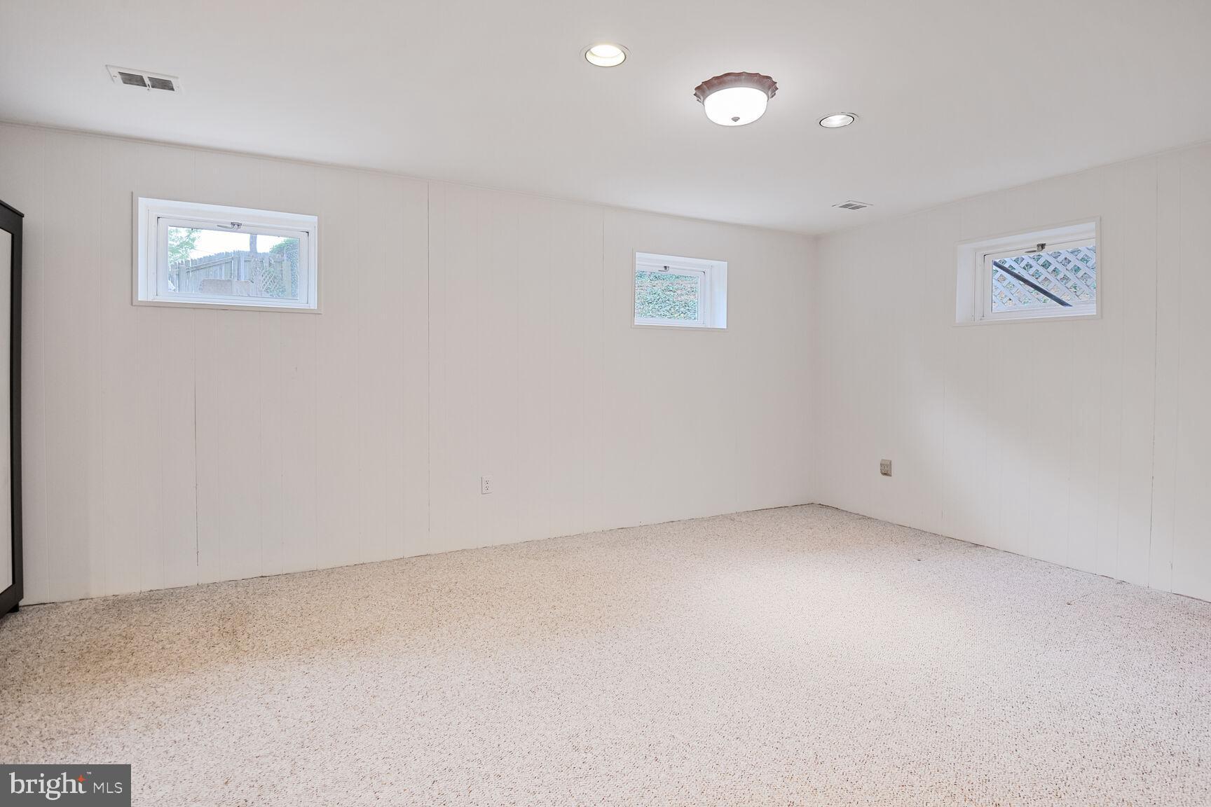 LAYHILL GARDENS - Residential