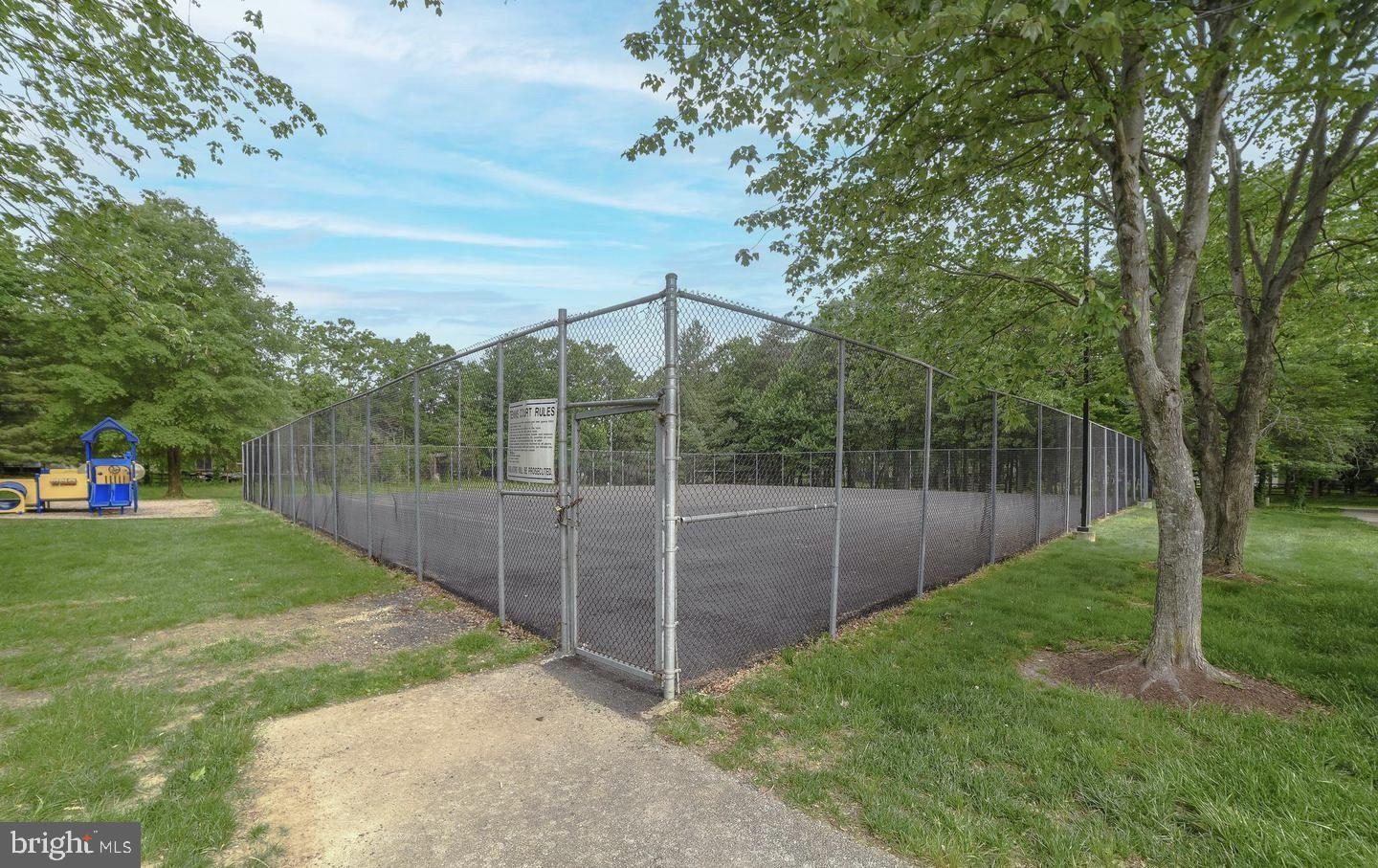 WESTLAKE VILLAGE - Residential