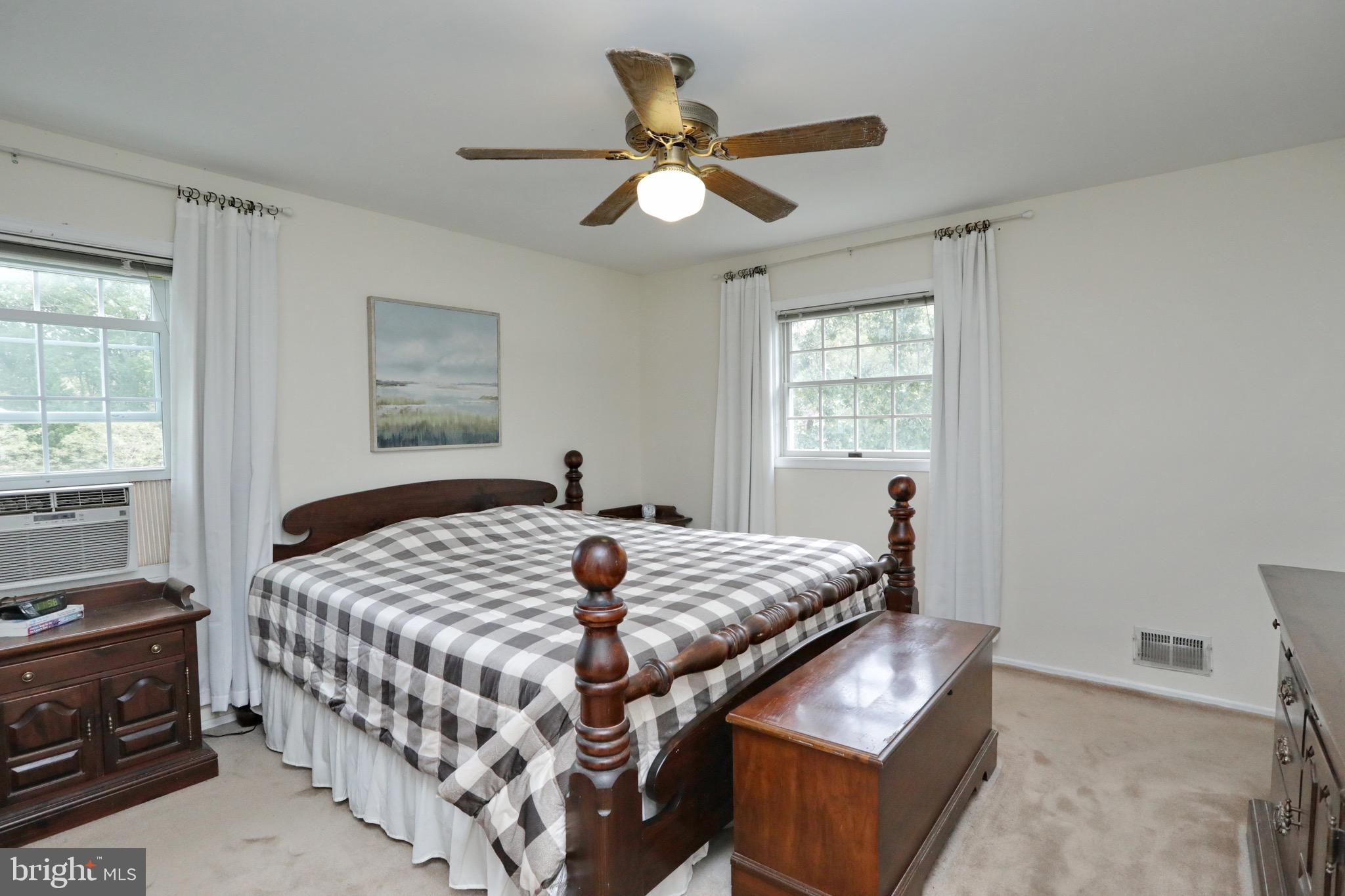 WESTLAKE VILLAGE - Residential