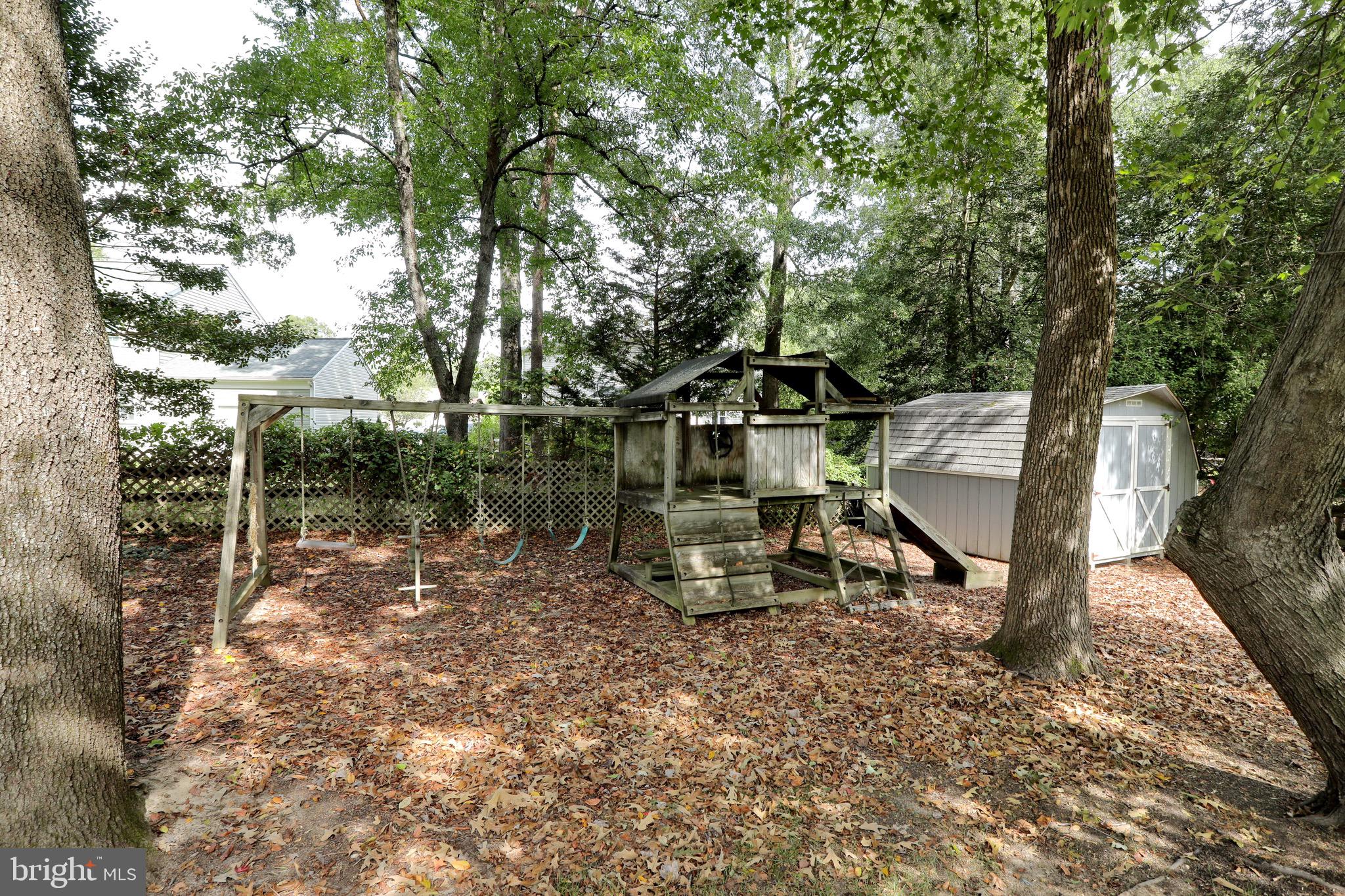 WESTLAKE VILLAGE - Residential