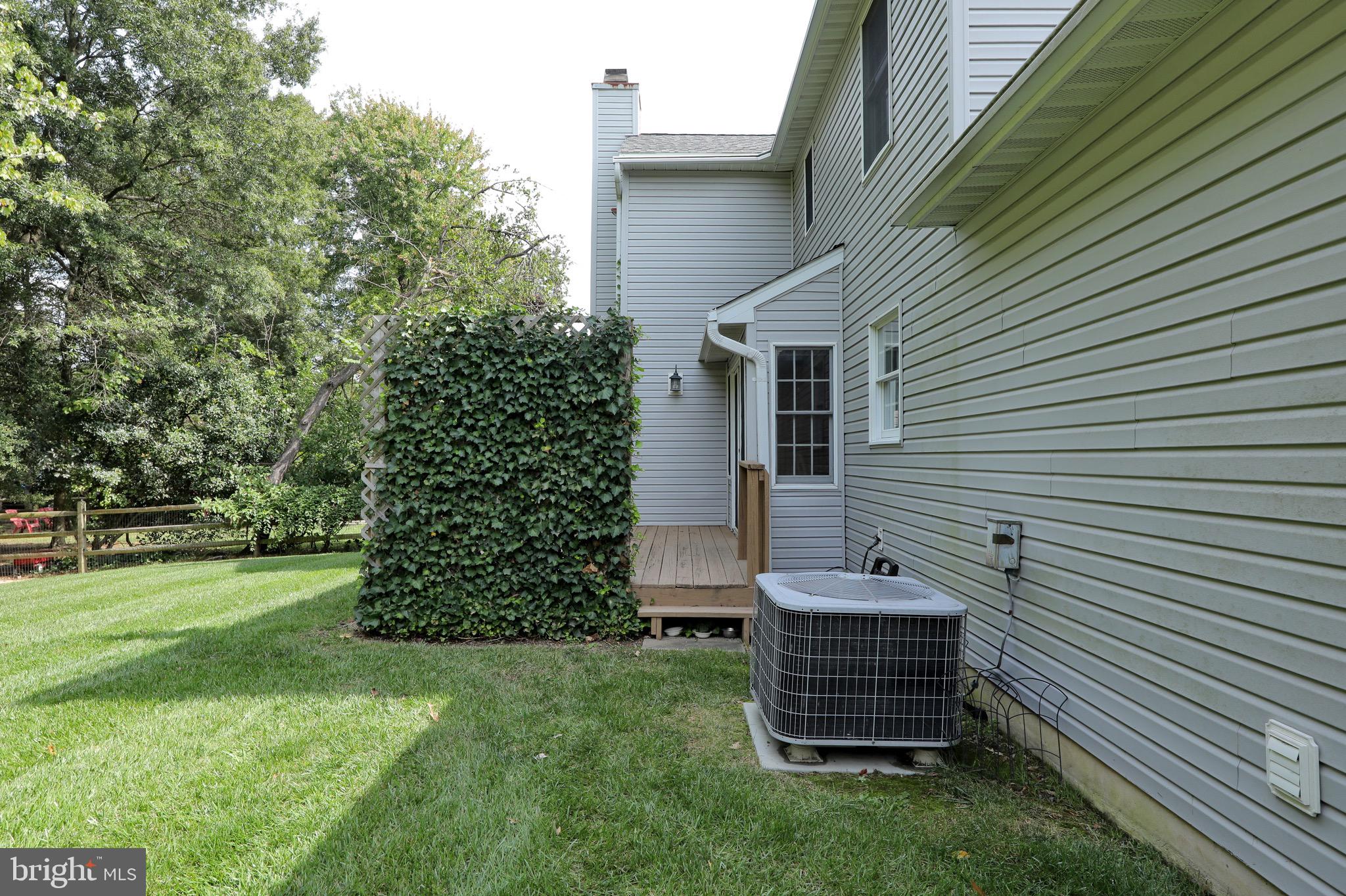 WESTLAKE VILLAGE - Residential