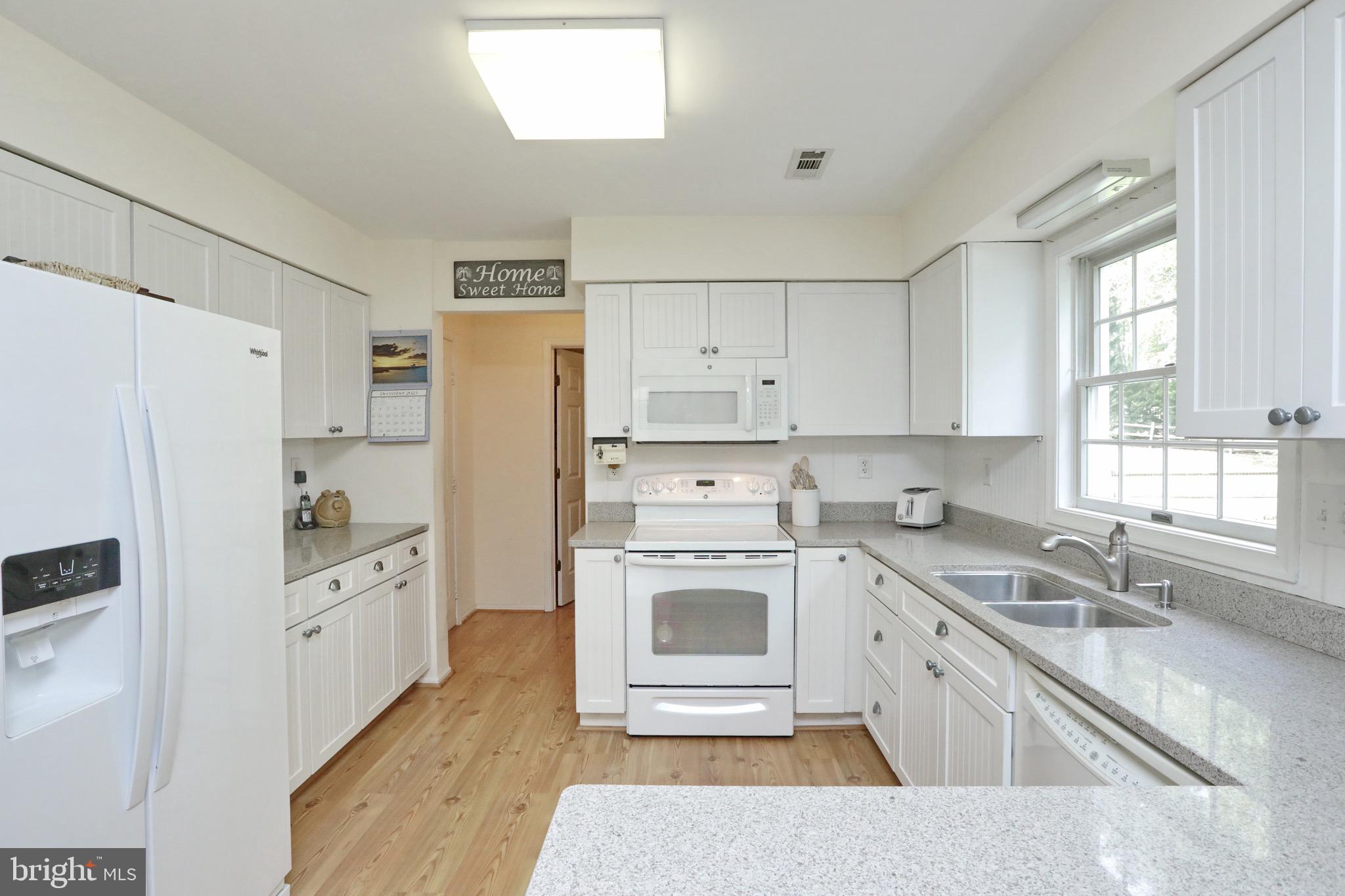 WESTLAKE VILLAGE - Residential