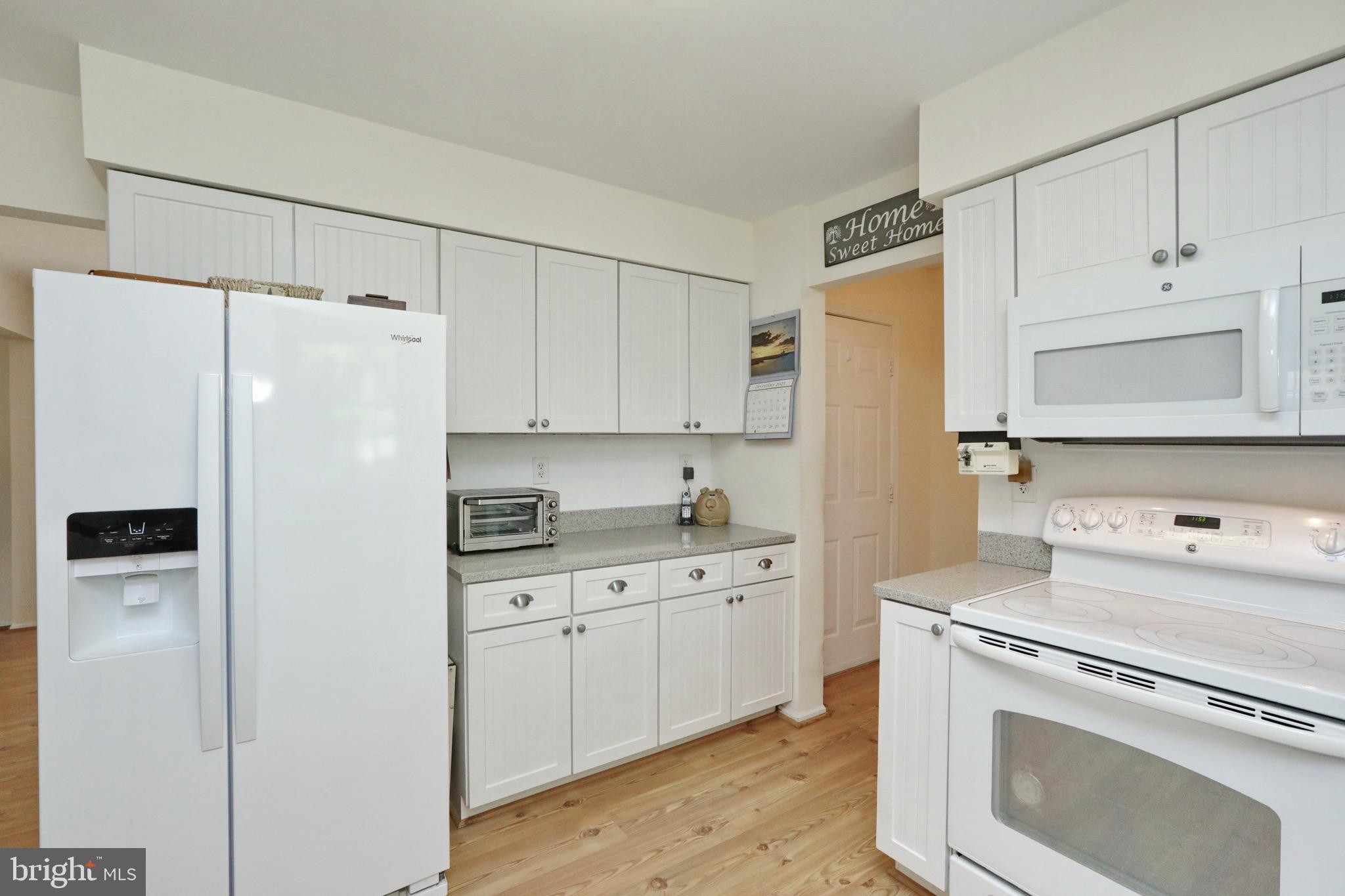 WESTLAKE VILLAGE - Residential